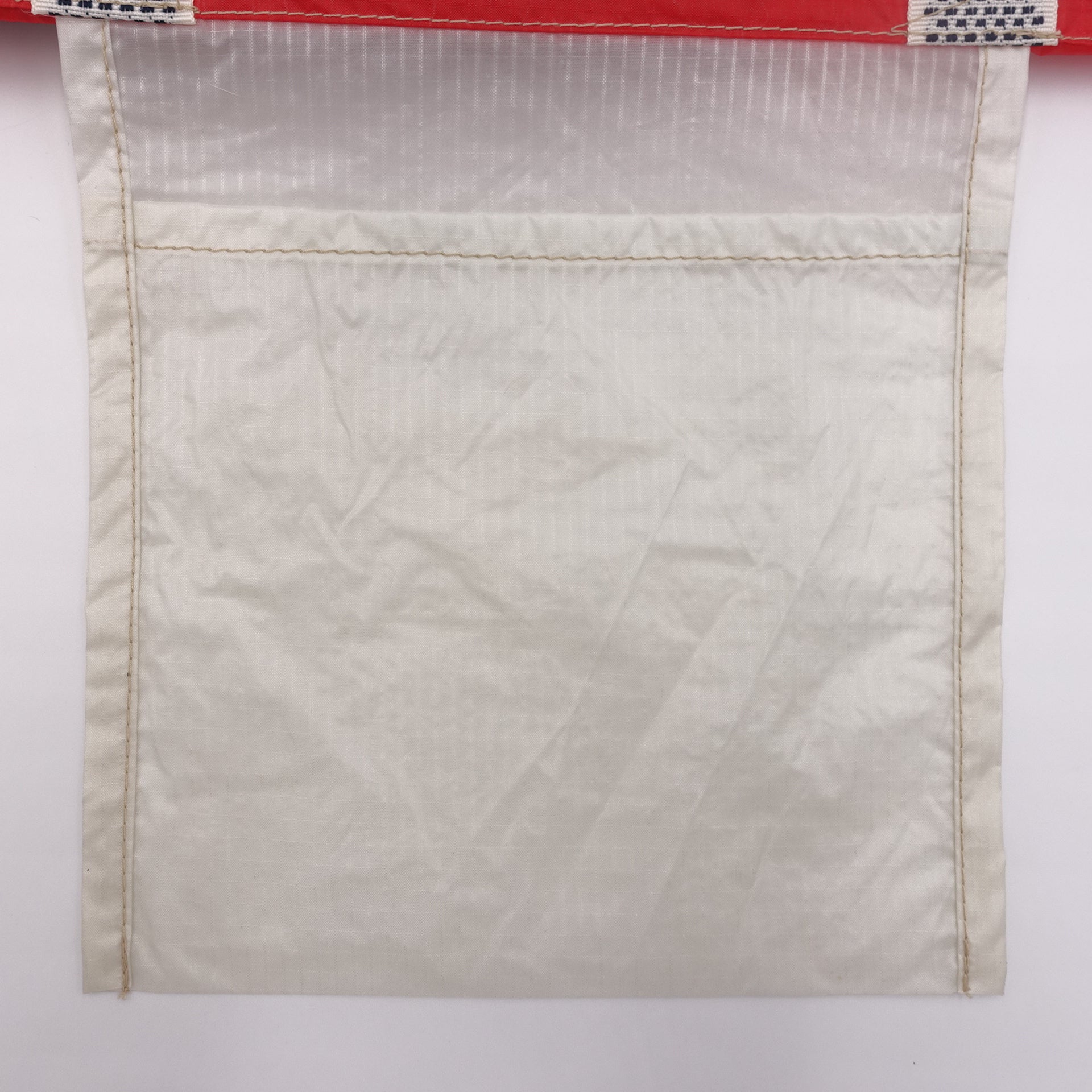 EXCLUSIF CUT_TOTE L