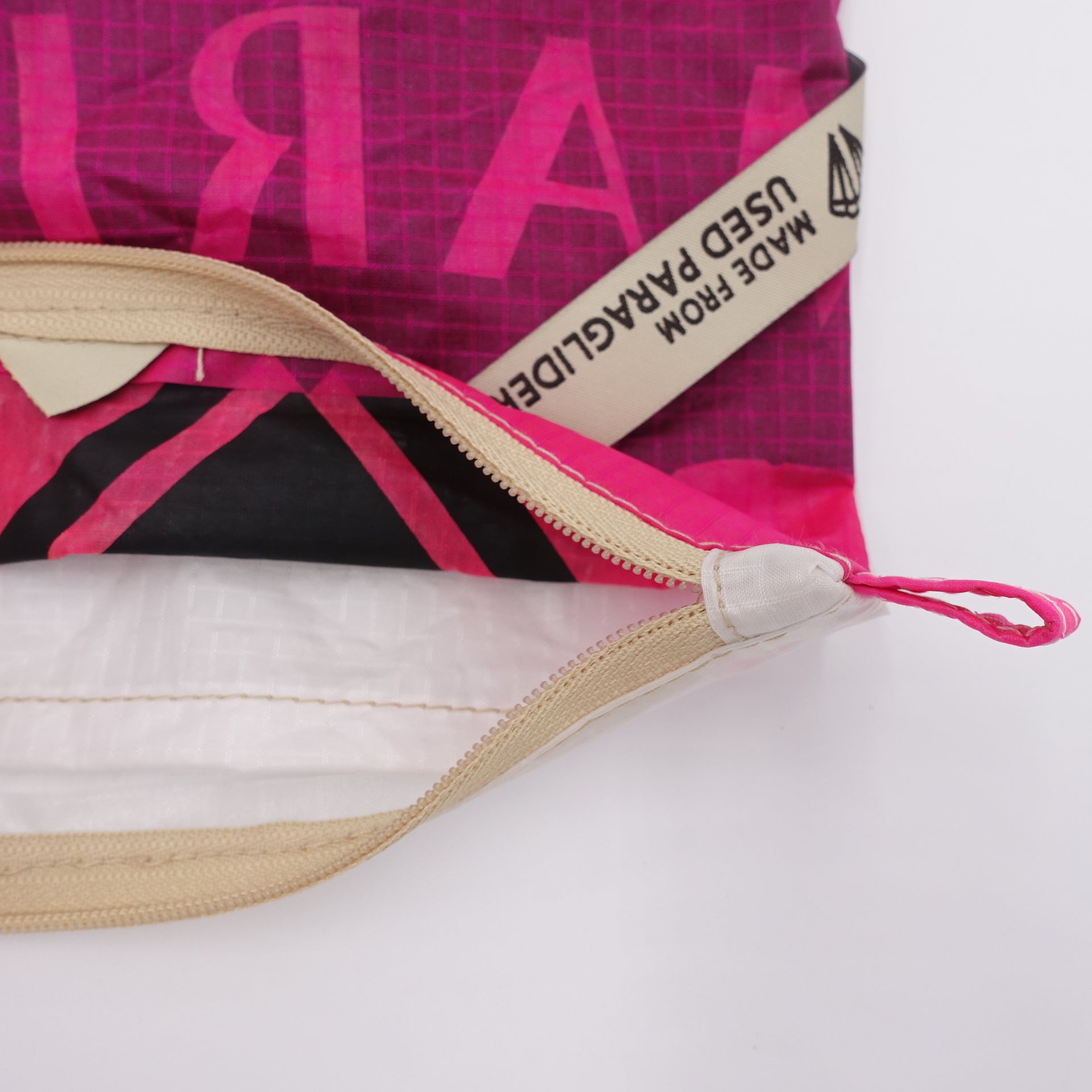 ZIP POUCH_M