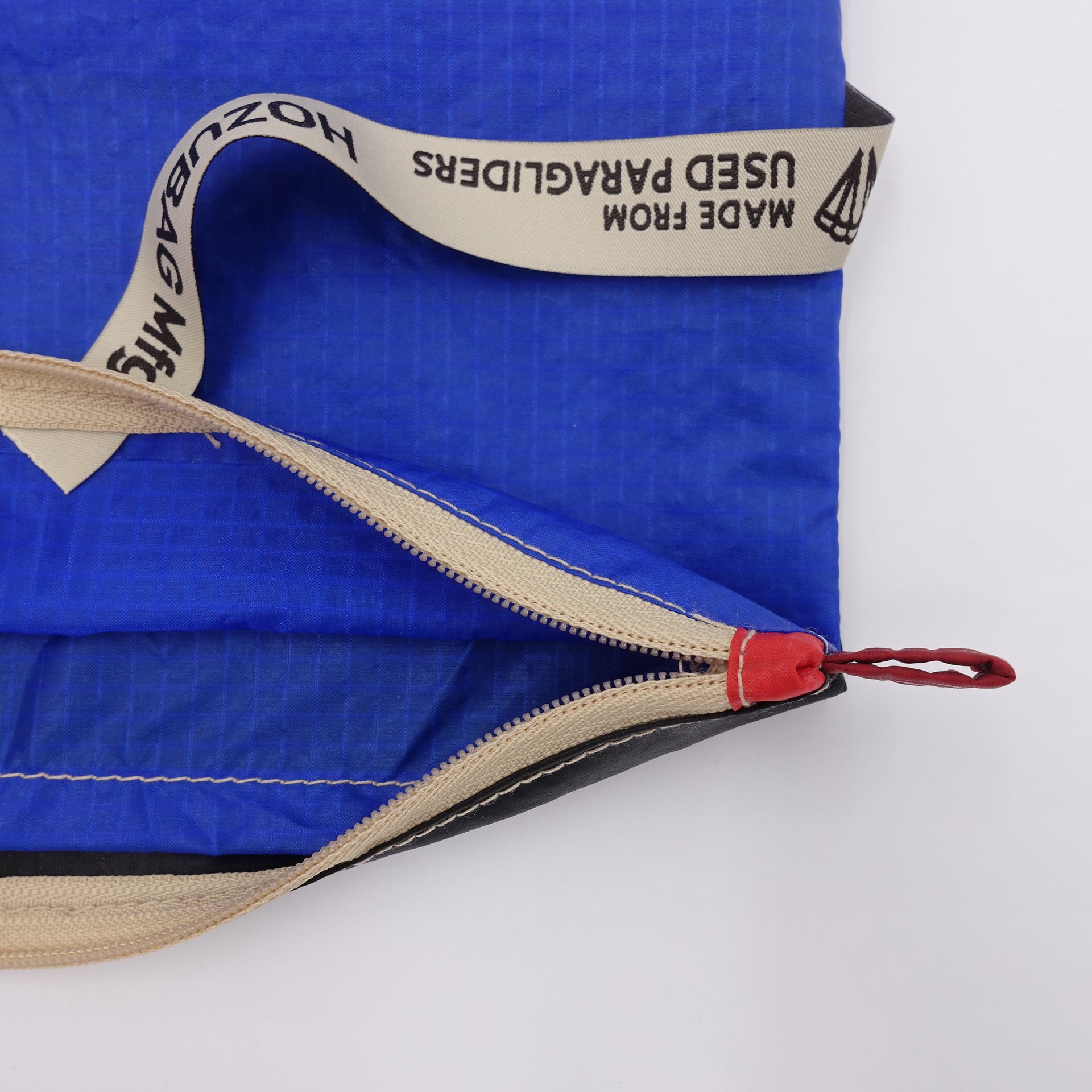 ZIP POUCH_M