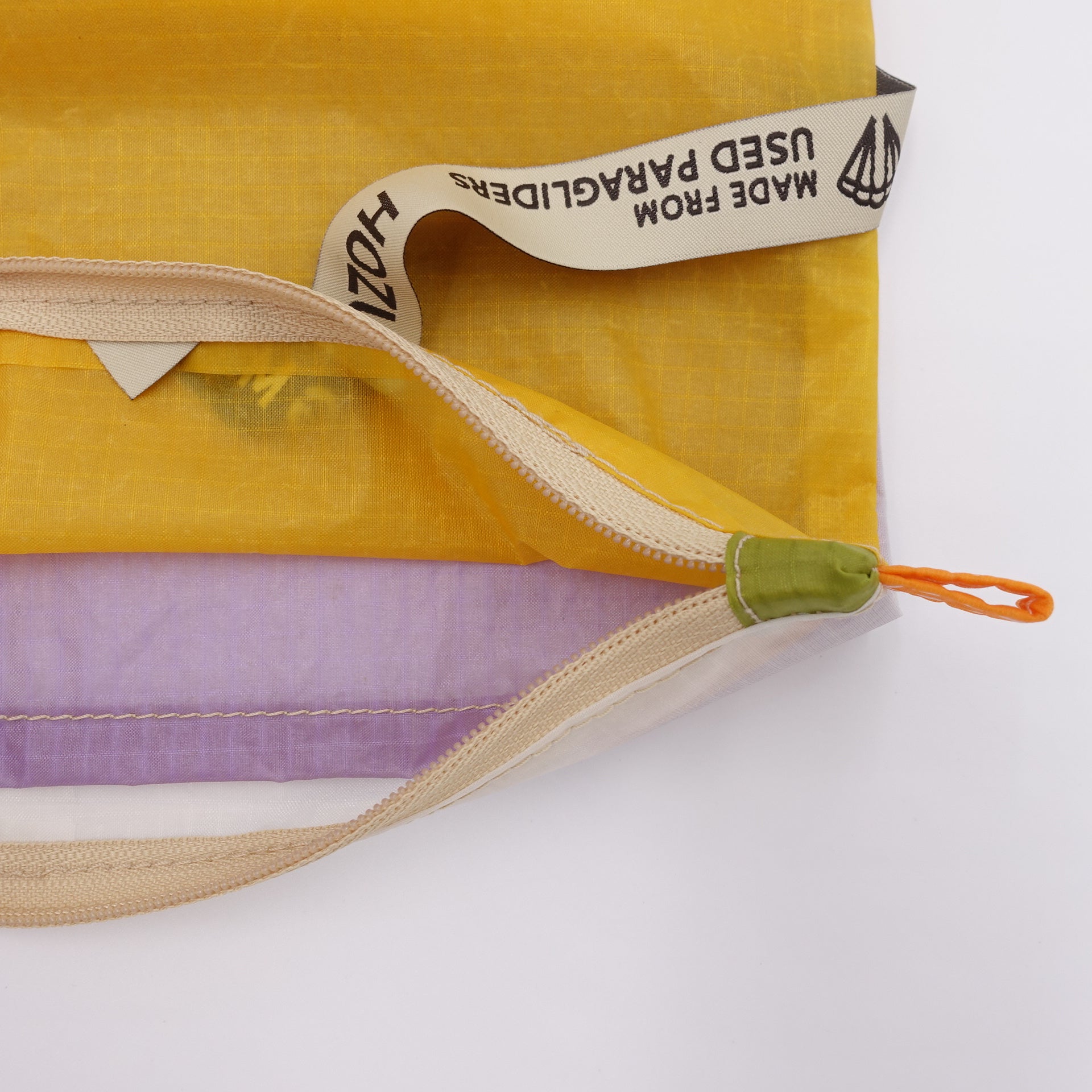 ZIP POUCH_M