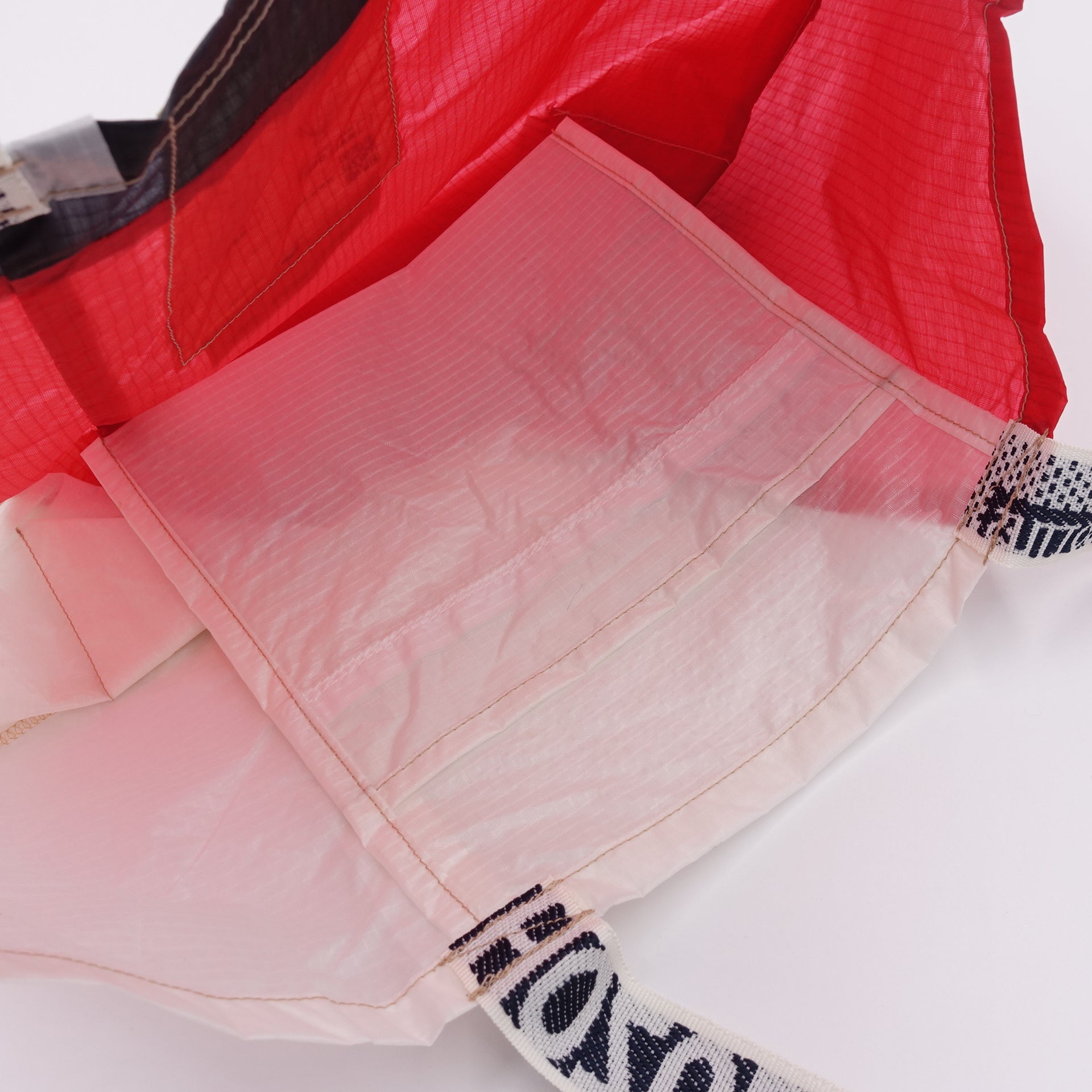 EXCLUSIVE CUT_TOTE M