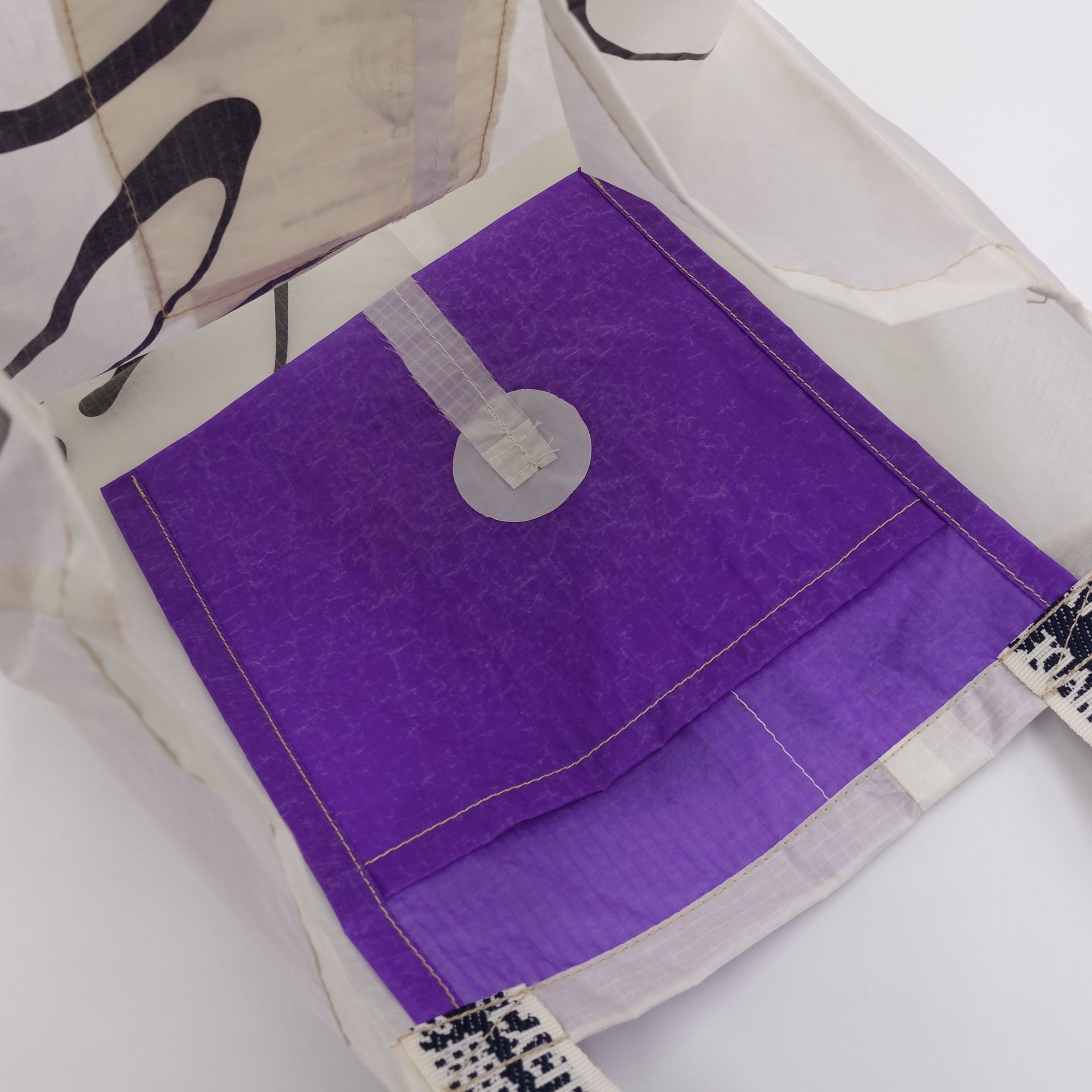 EXCLUSIVE CUT_TOTE M