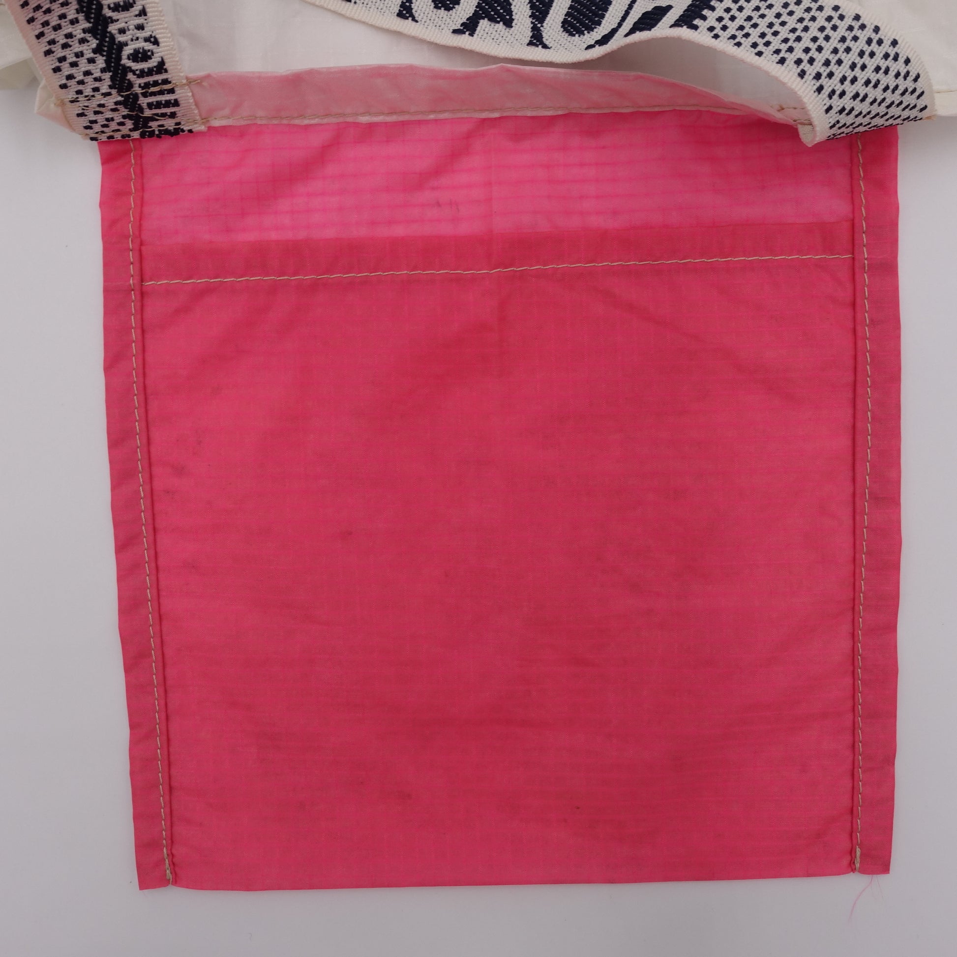 EXCLUSIF CUT_TOTE M