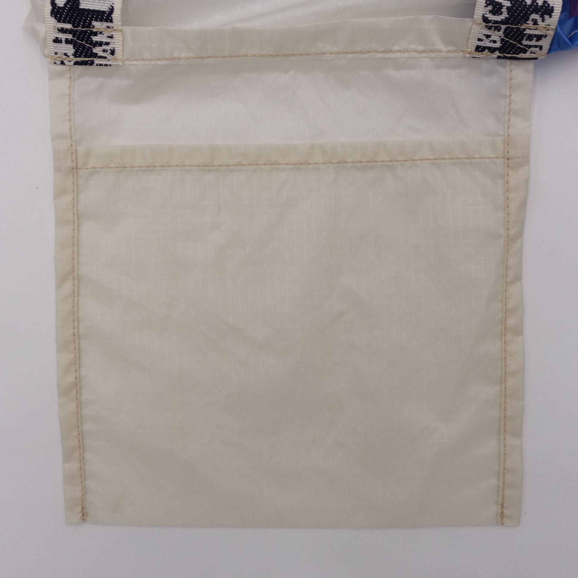 EXCLUSIF CUT_TOTE M