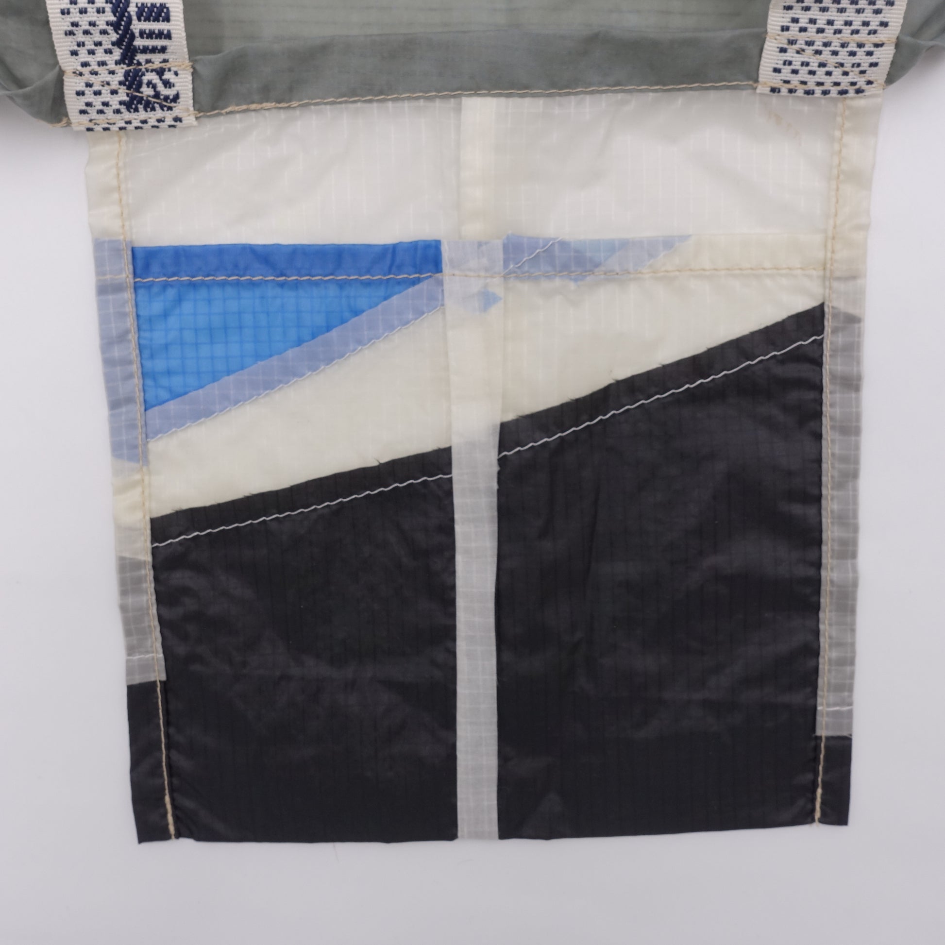 EXCLUSIF CUT_TOTE M