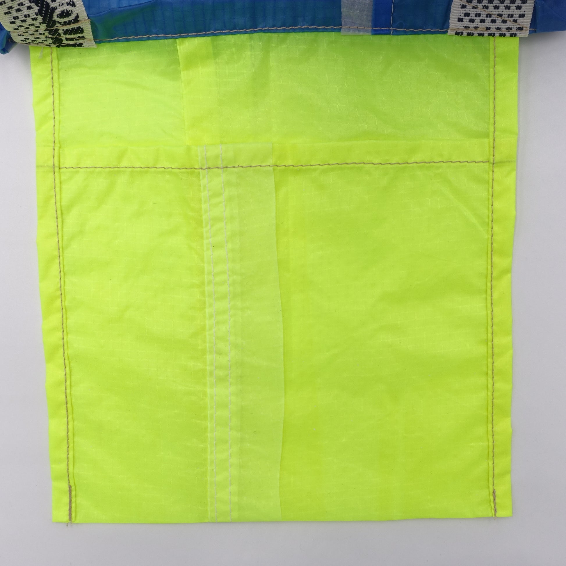 EXCLUSIVE CUT_TOTE M