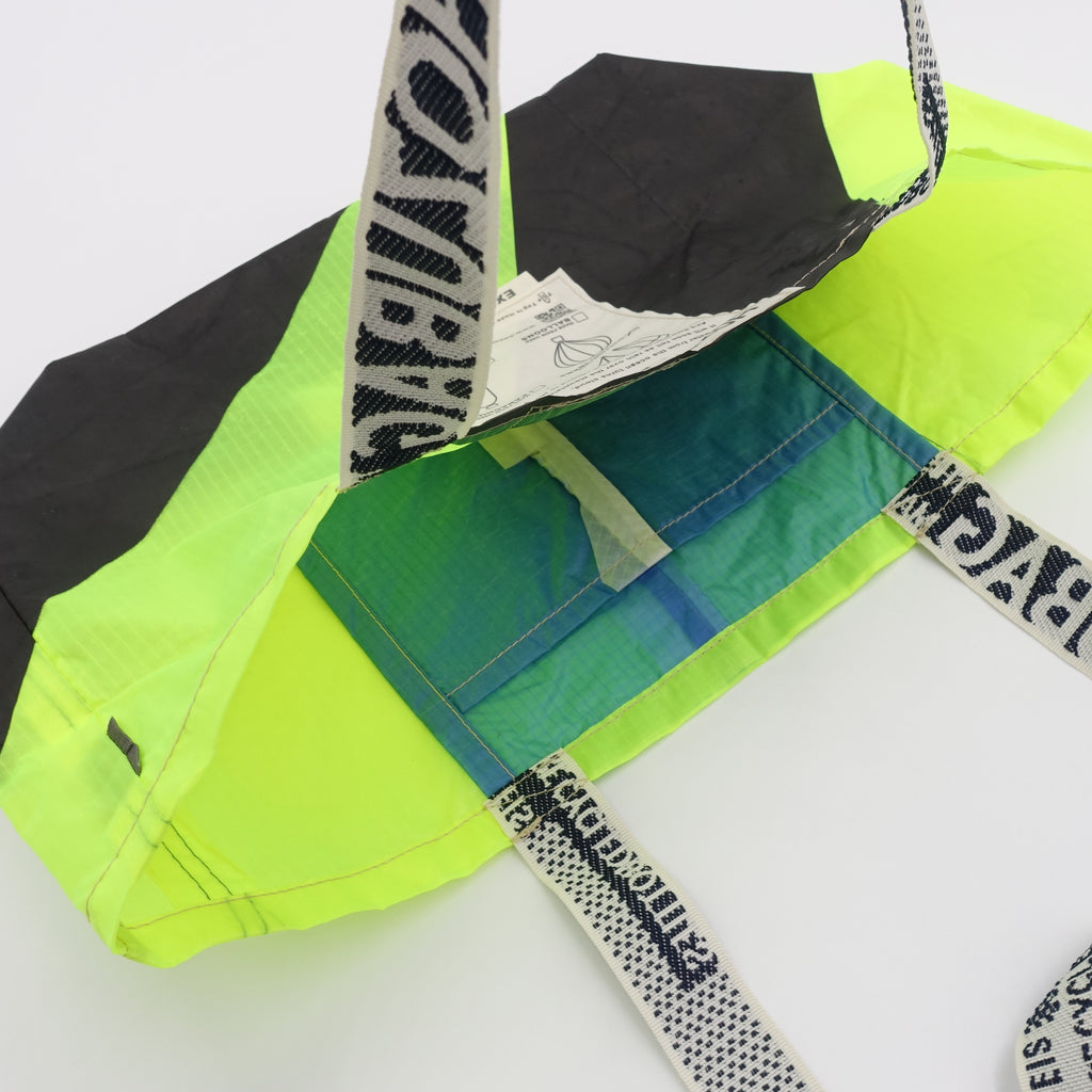 EXCLUSIVE CUT_TOTE M