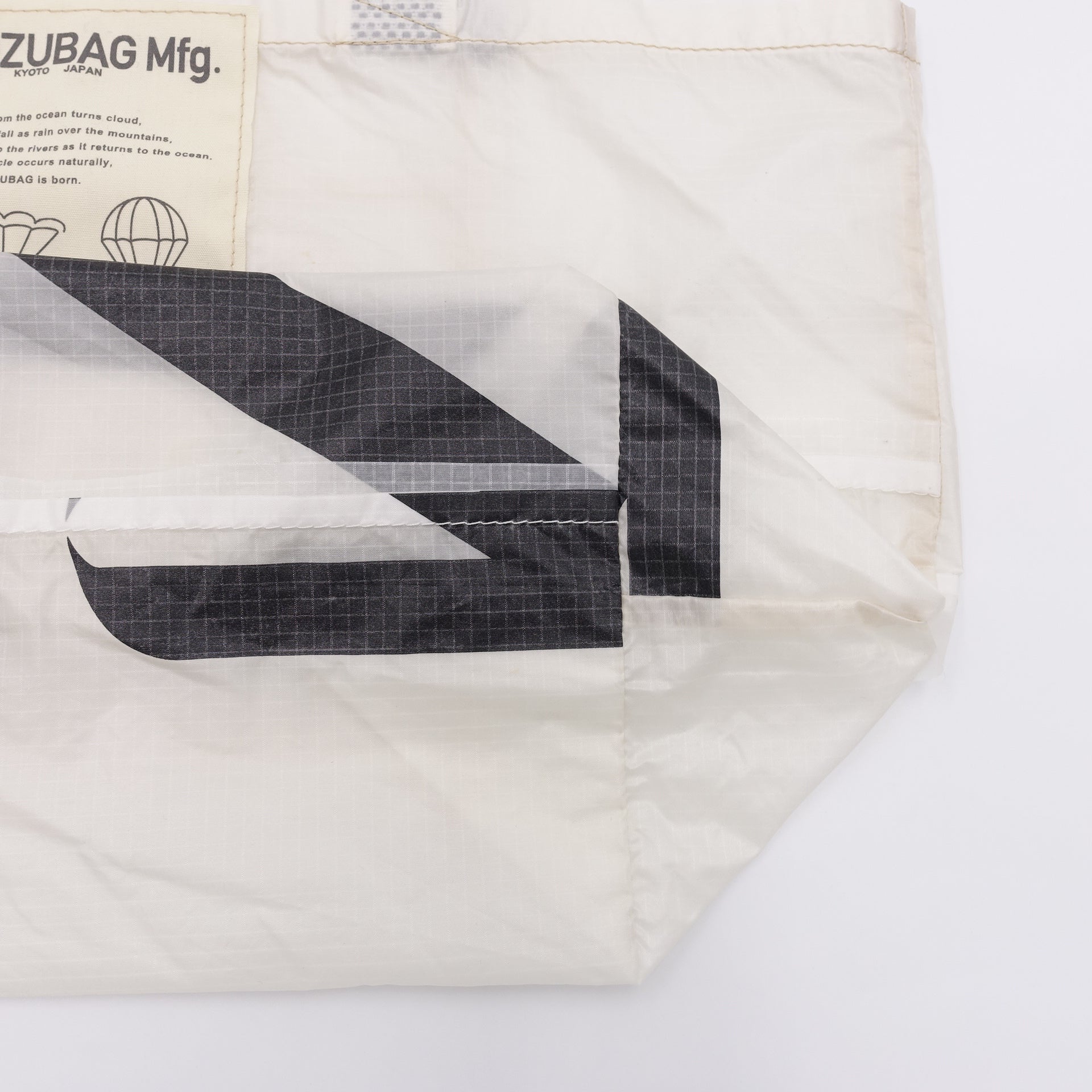 EXCLUSIVE CUT_TOTE M