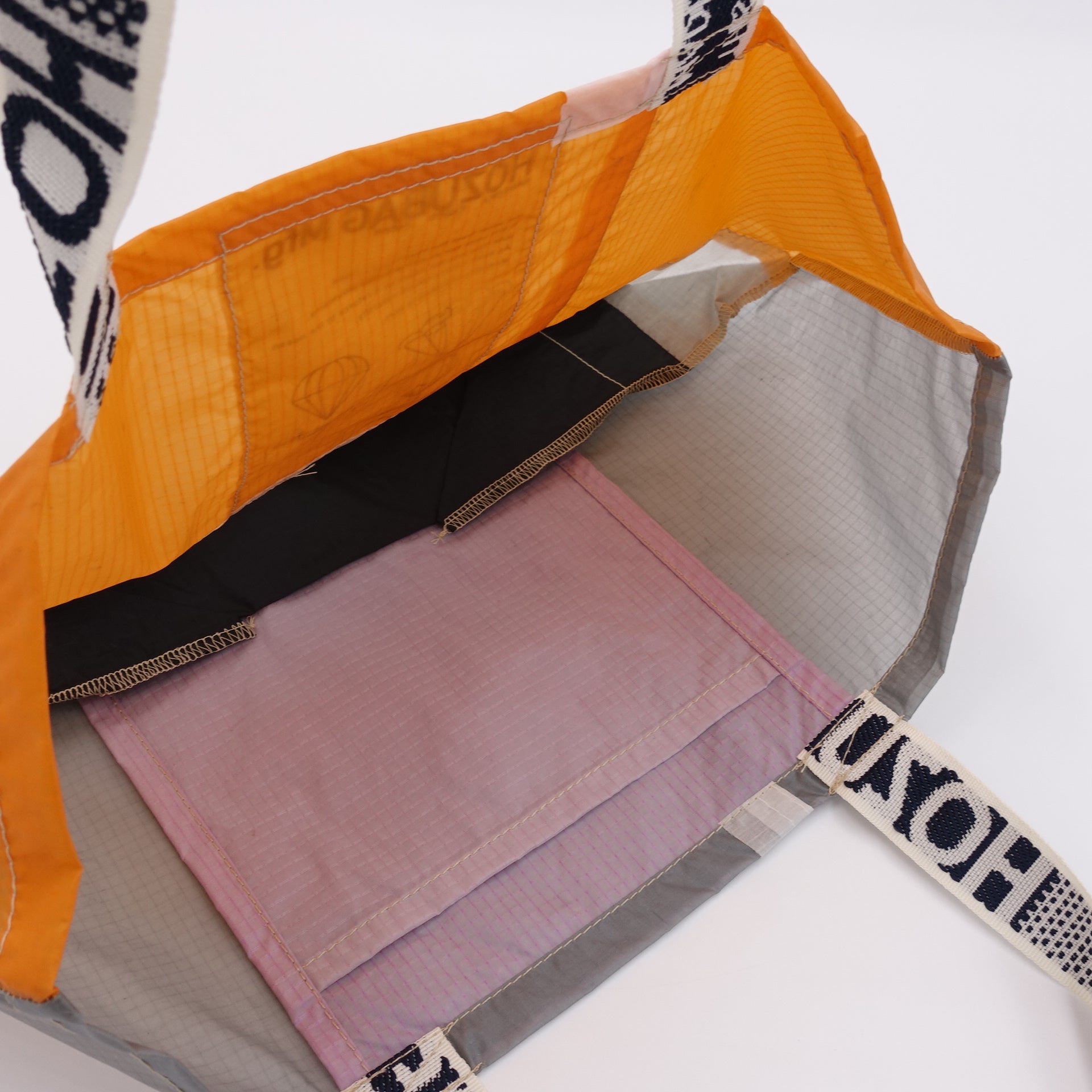 EXCLUSIVE CUT_TOTE M