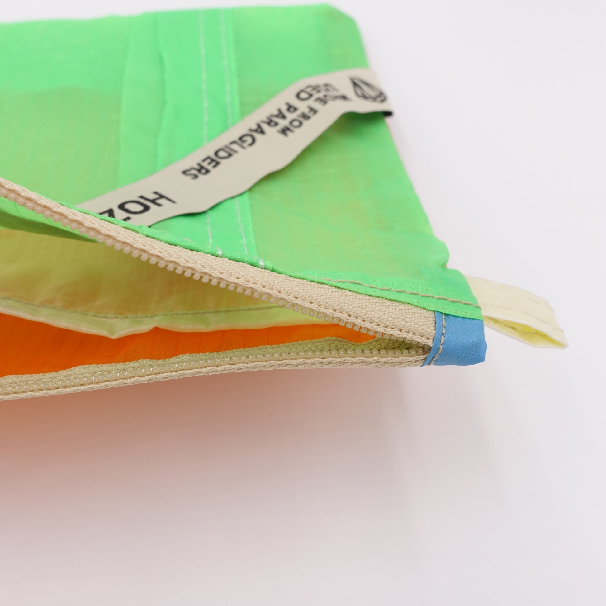 POCHETTE ZIPPÉE_M