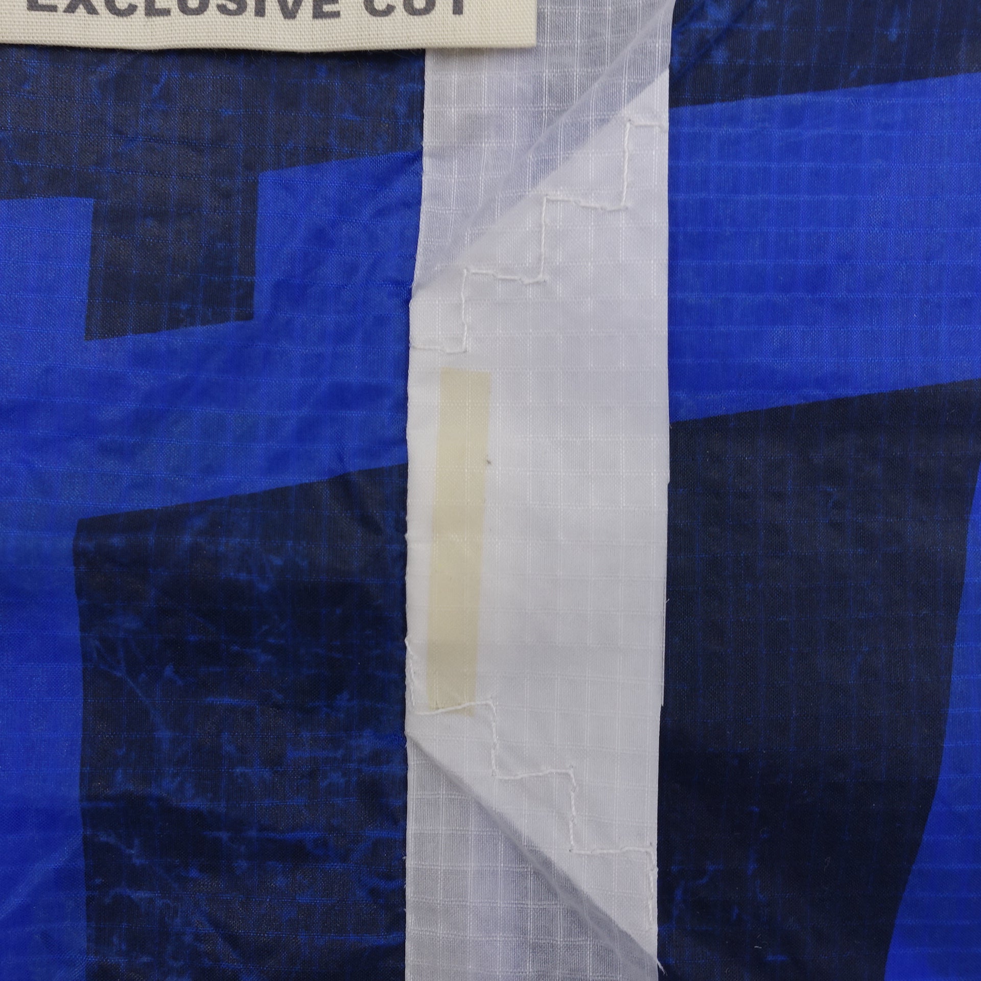 EXCLUSIVE CUT_TOTE L