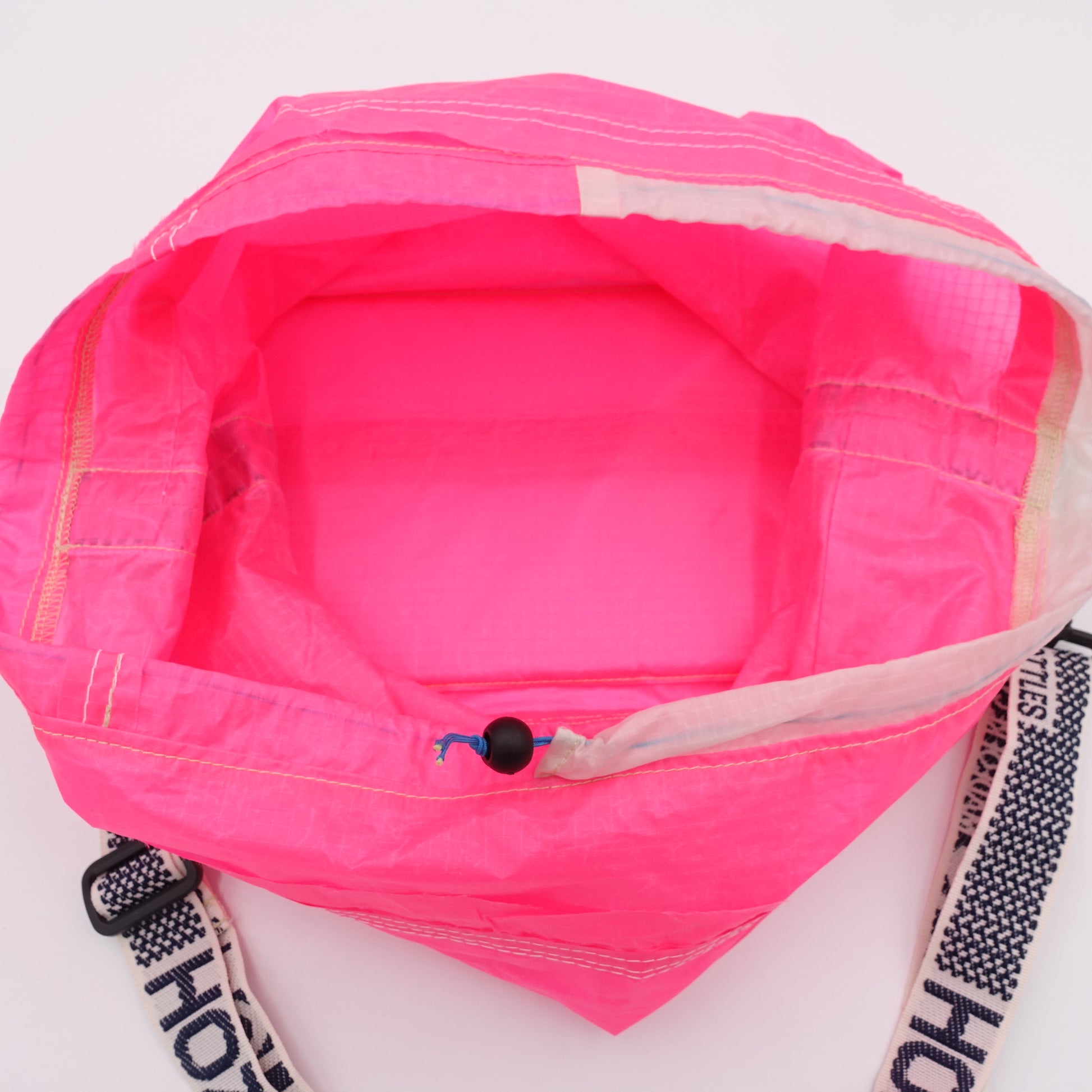 DRAWSTRING_M