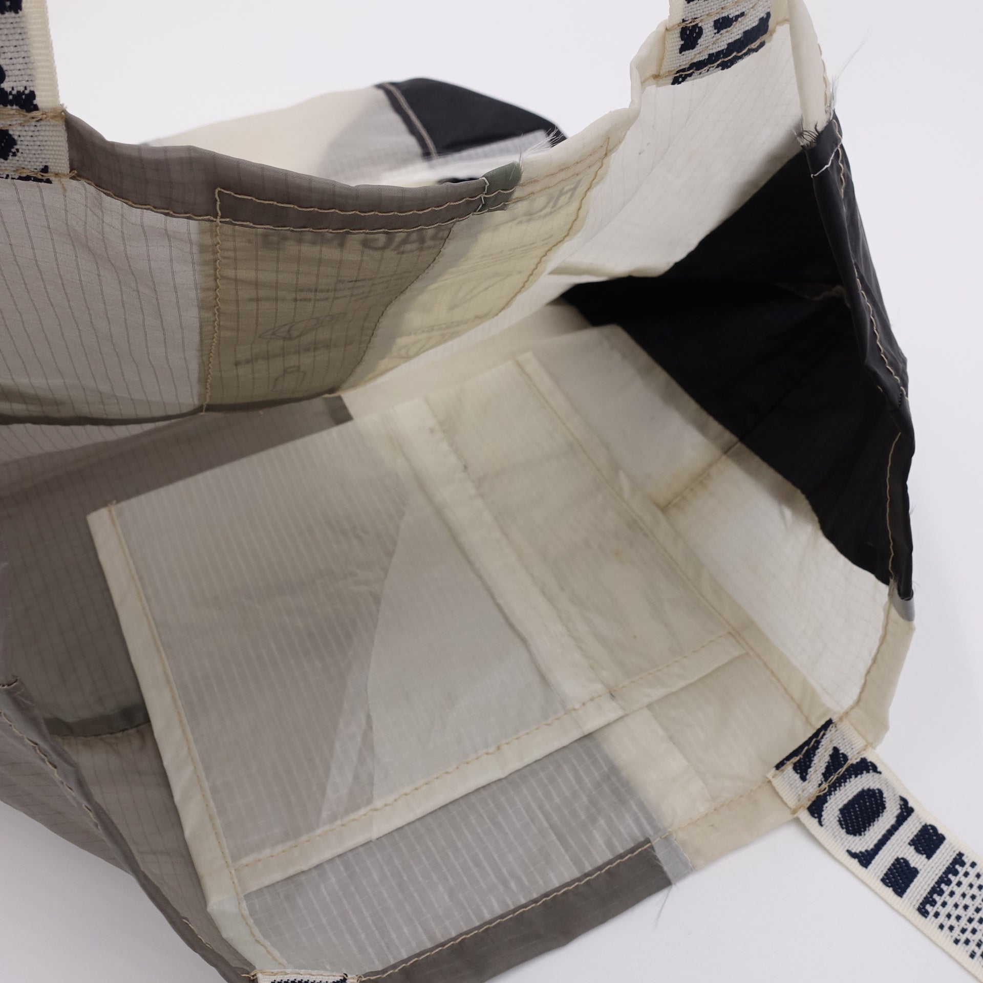 EXCLUSIVE CUT_TOTE L