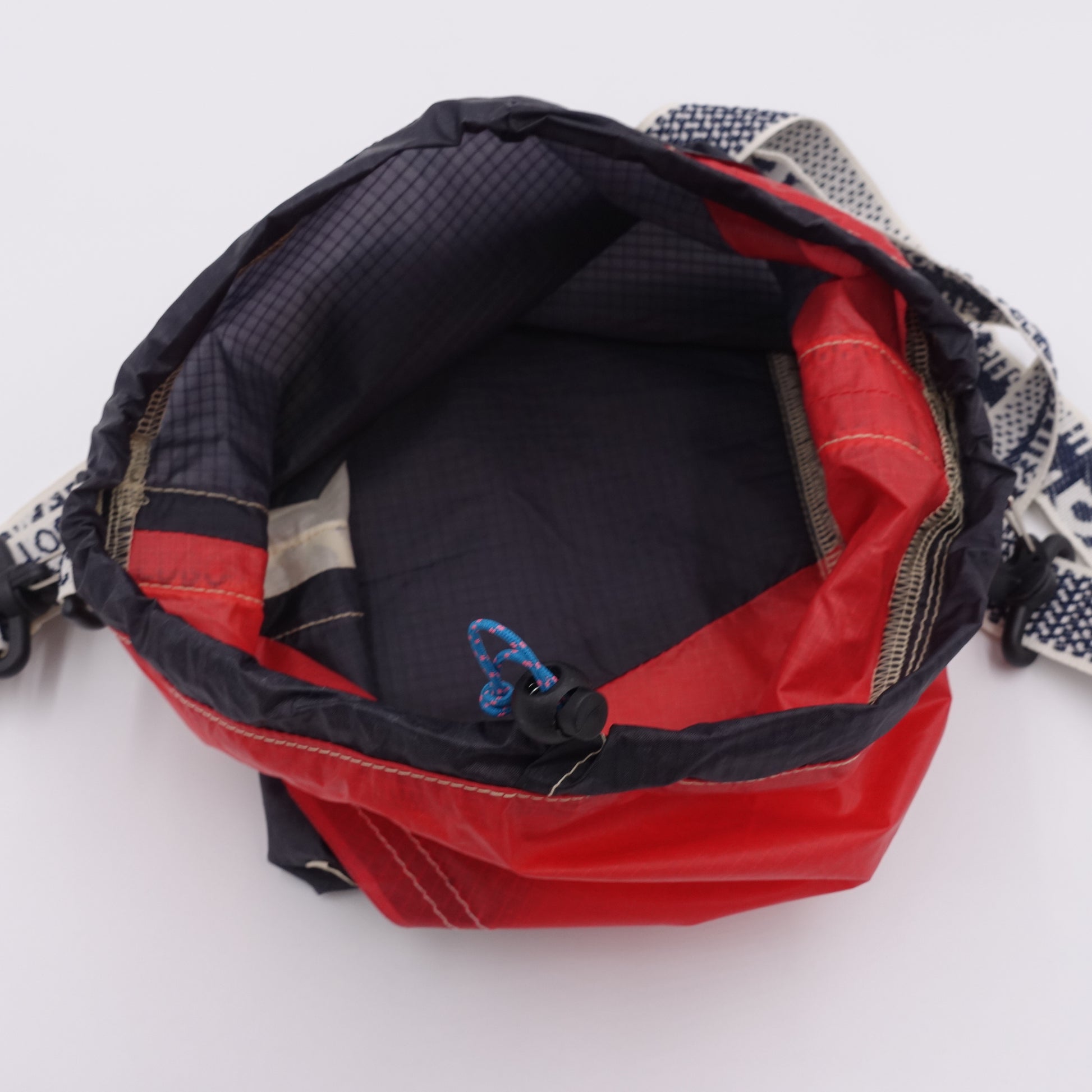 DRAWSTRING_S
