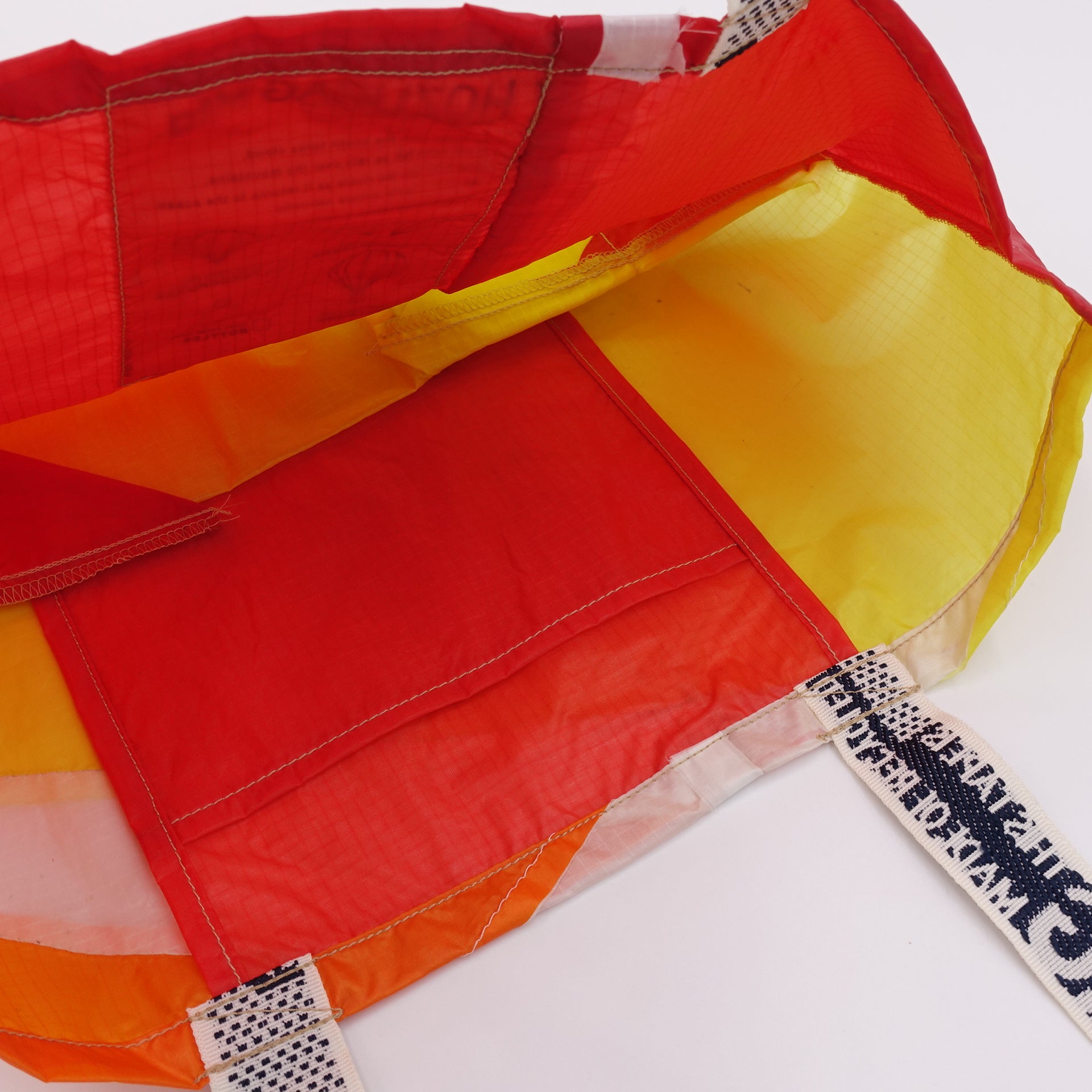 EXCLUSIVE CUT_TOTE M