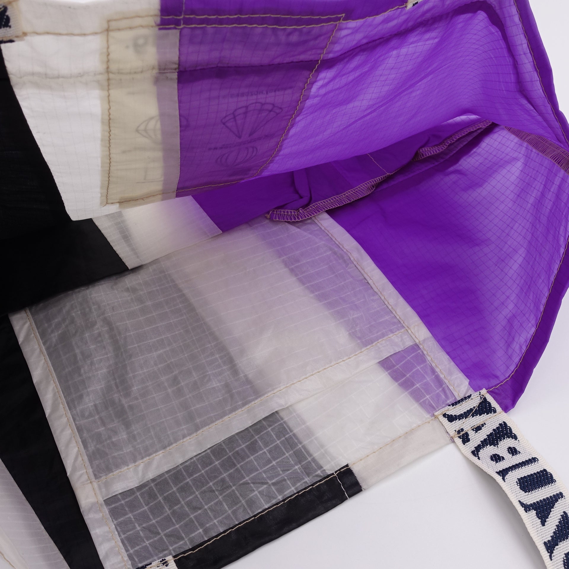 EXCLUSIVE CUT_TOTE M