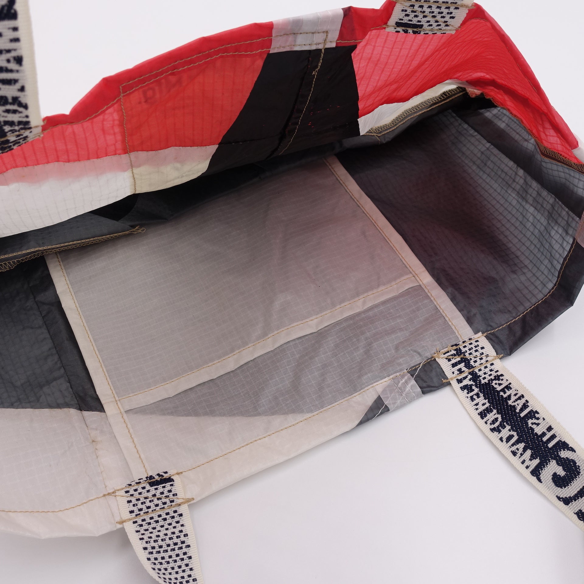 EXCLUSIVE CUT_TOTE M