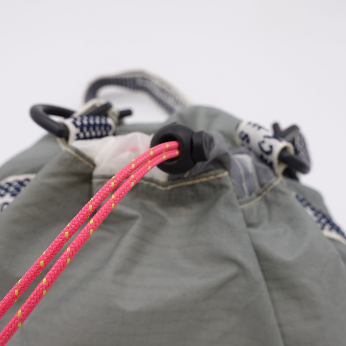 DRAWSTRING_S