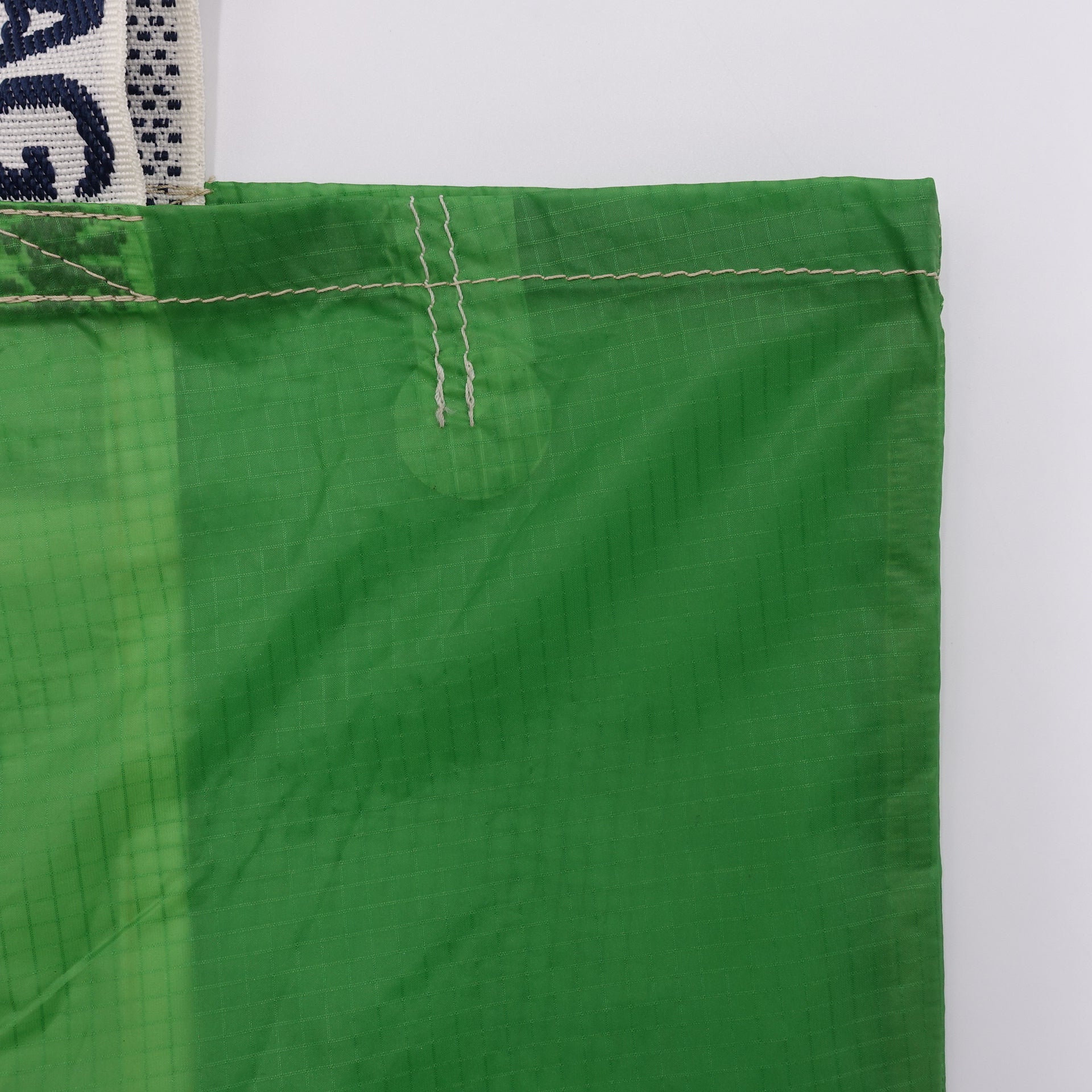 EXCLUSIVE CUT_TOTE M