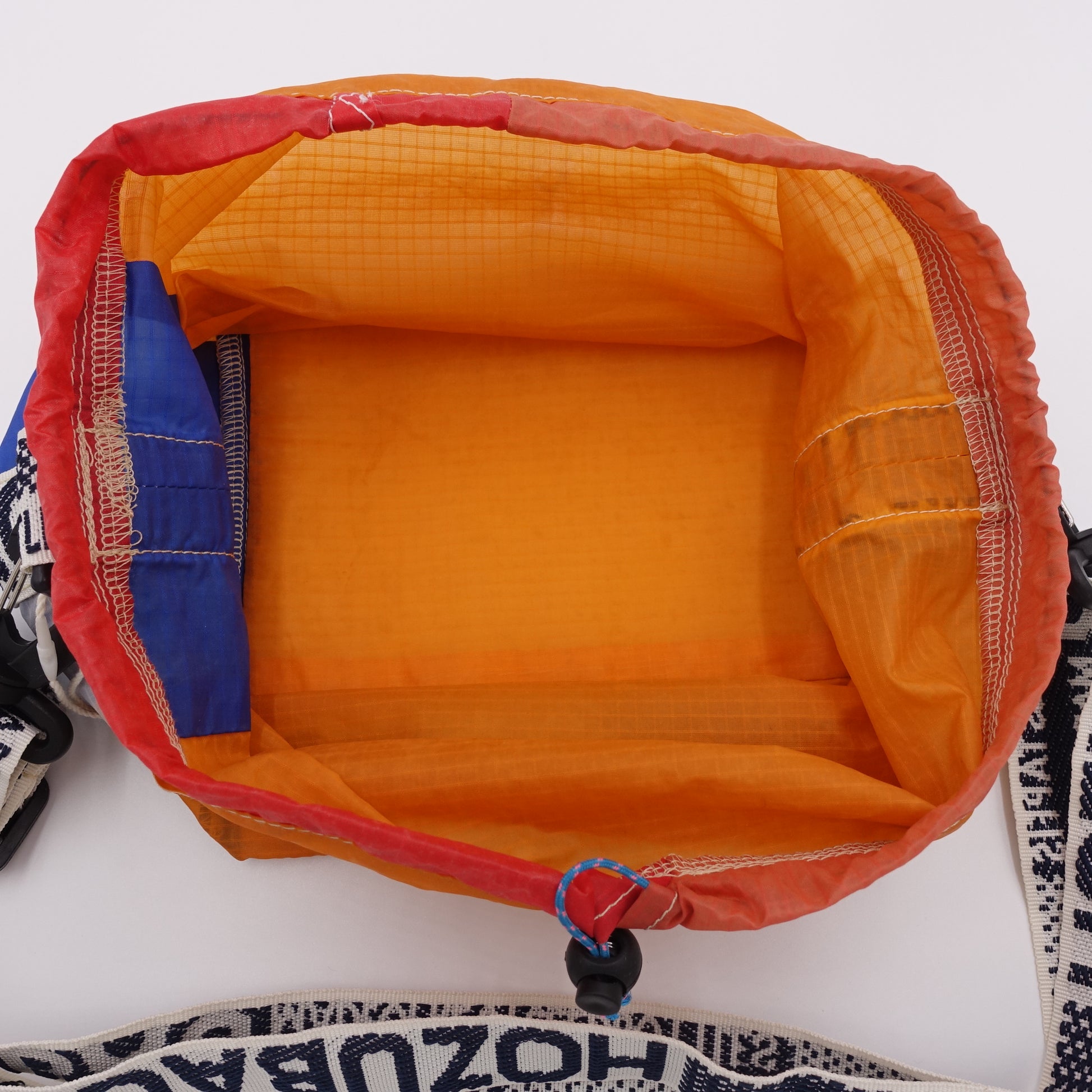 DRAWSTRING_S