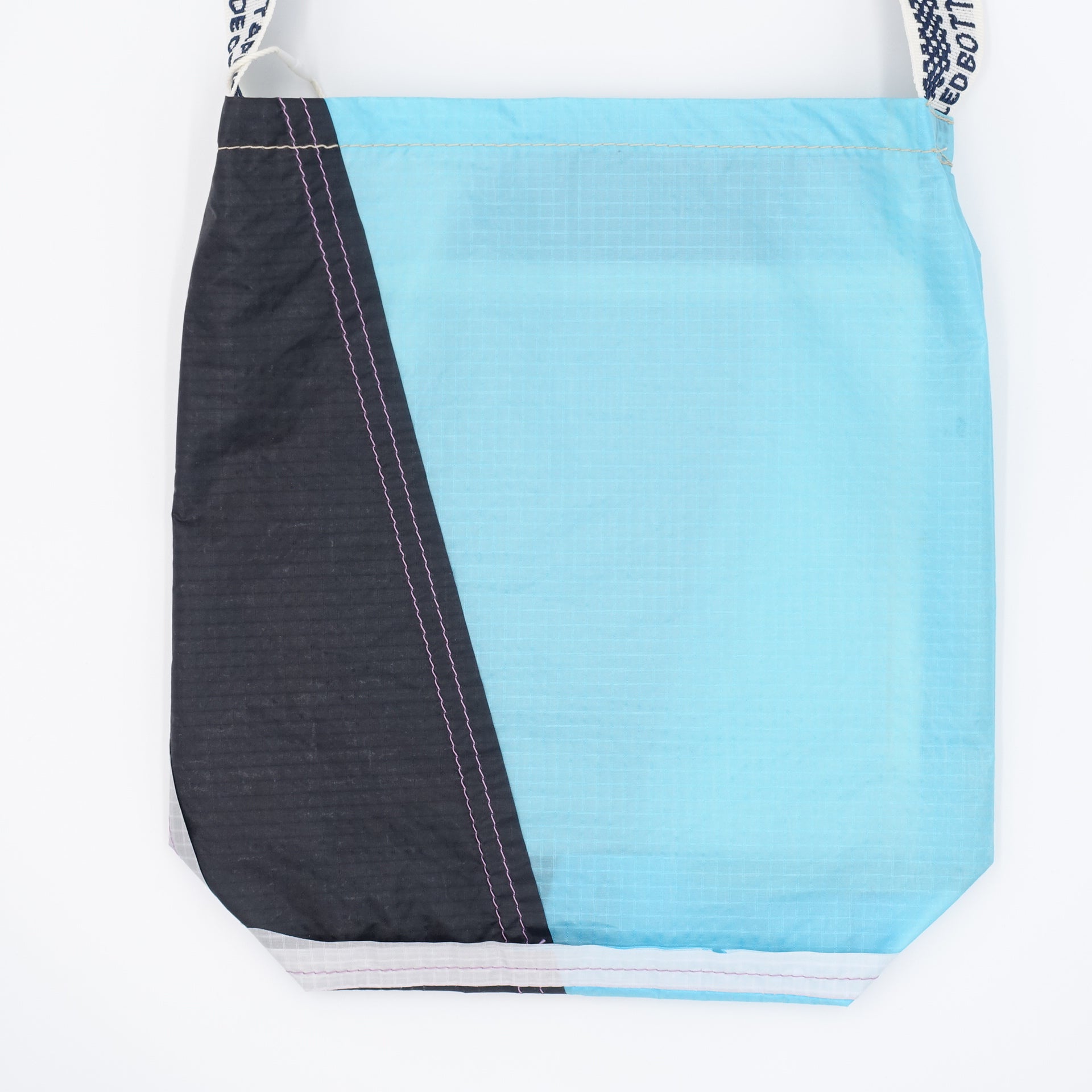 EXCLUSIVE CUT_SACOCHE