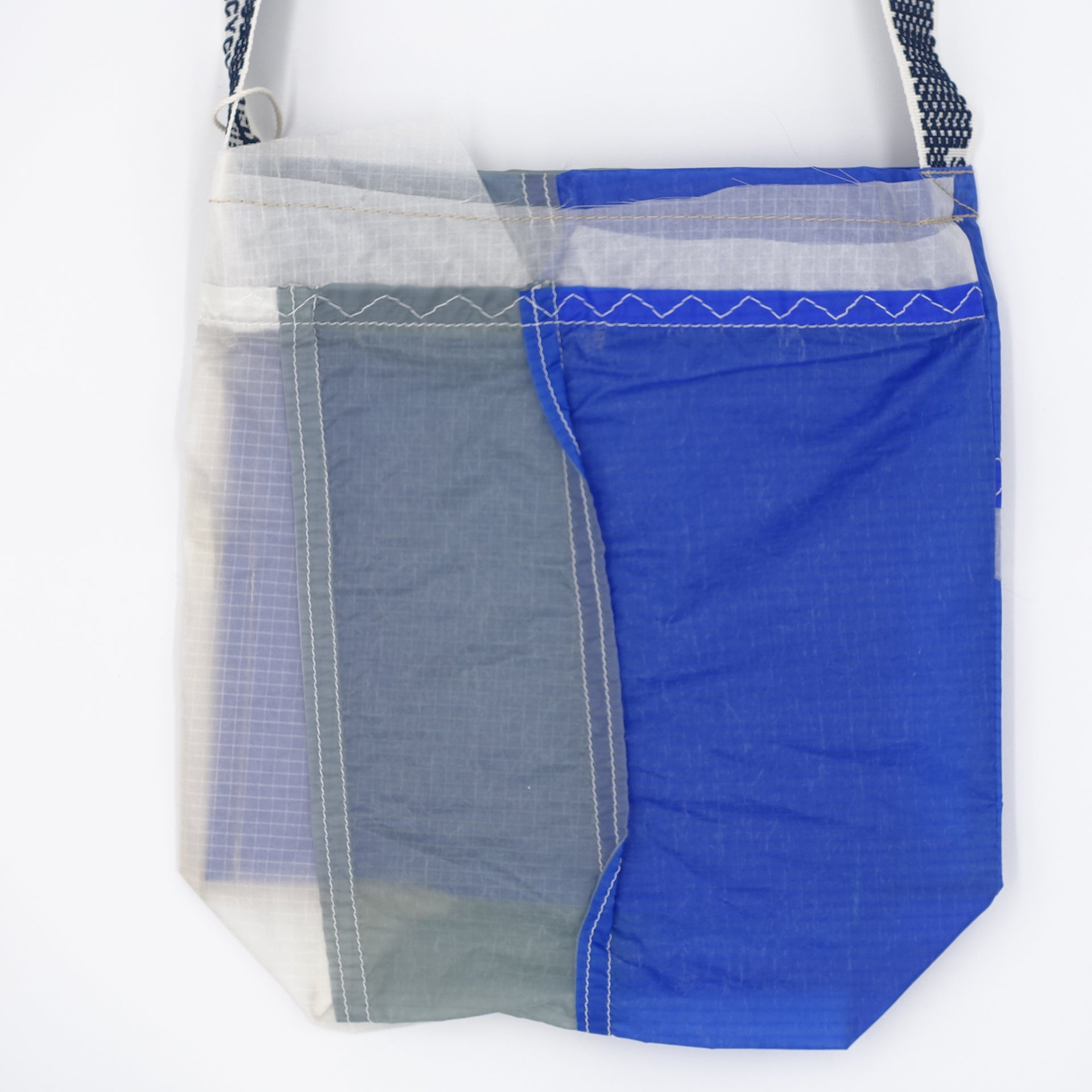 EXCLUSIVE CUT_SACOCHE