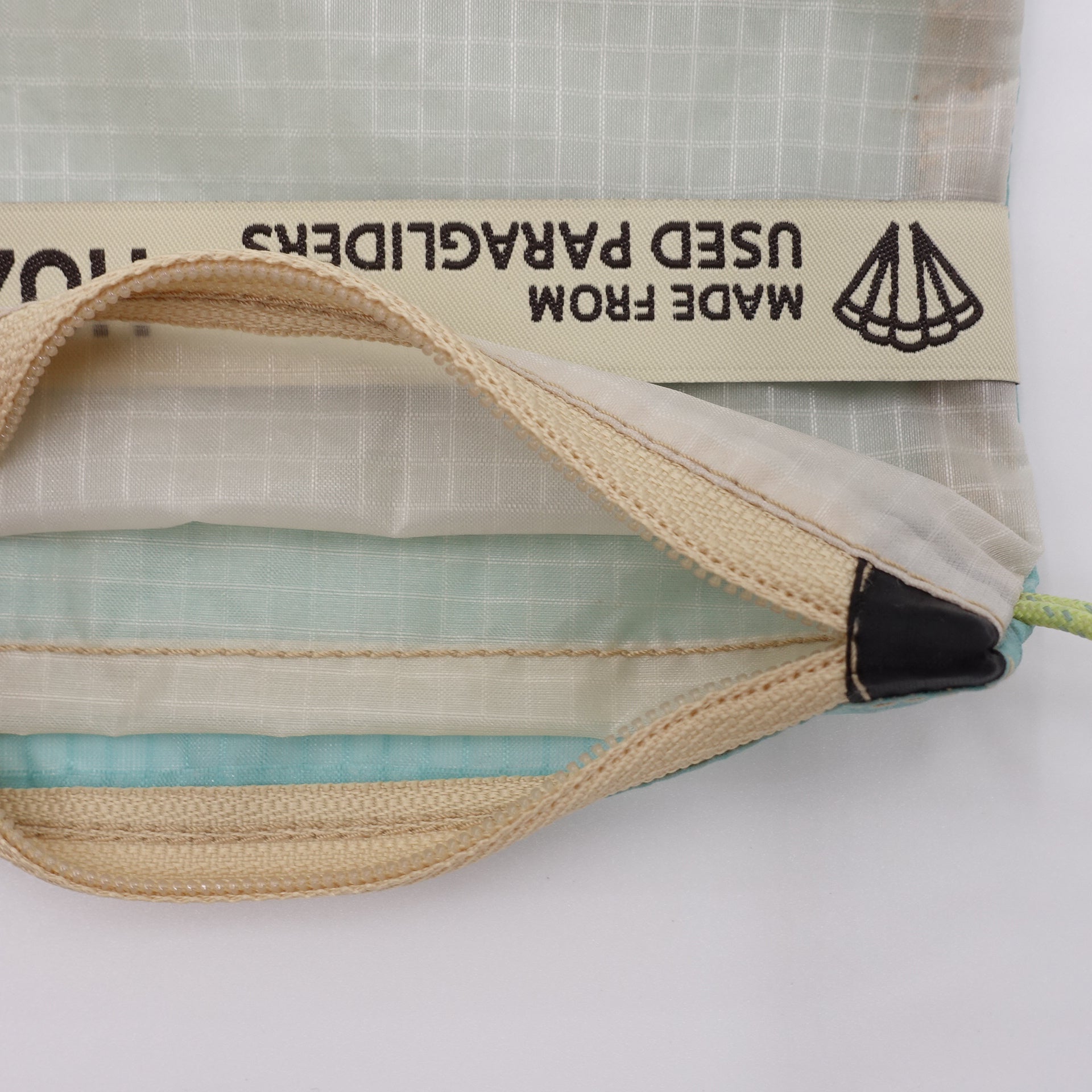 ZIP POUCH_S