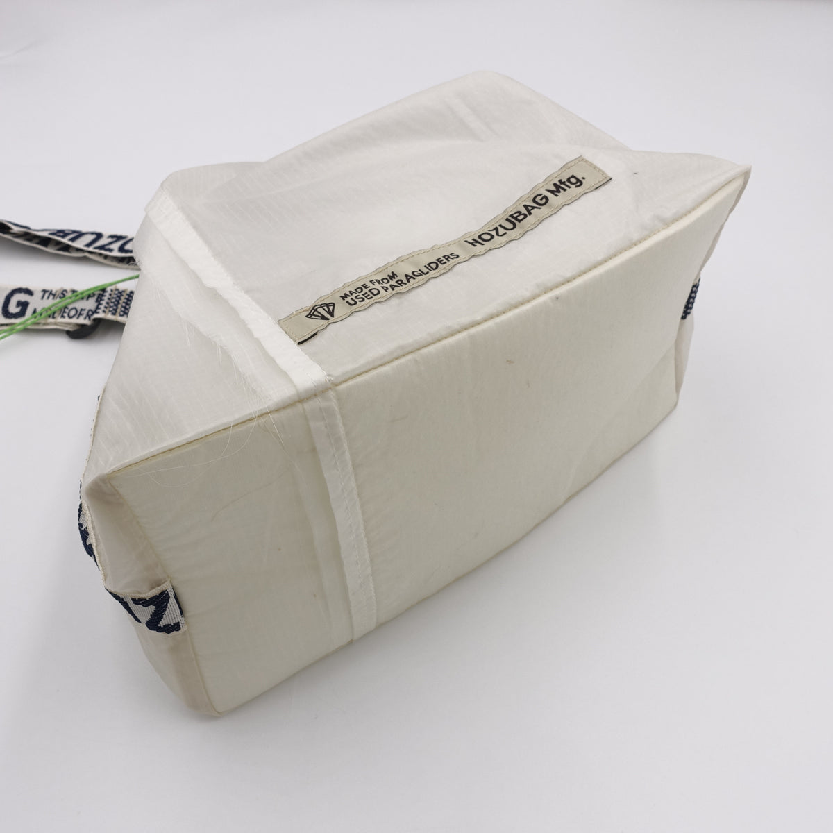 DRAWSTRING_M