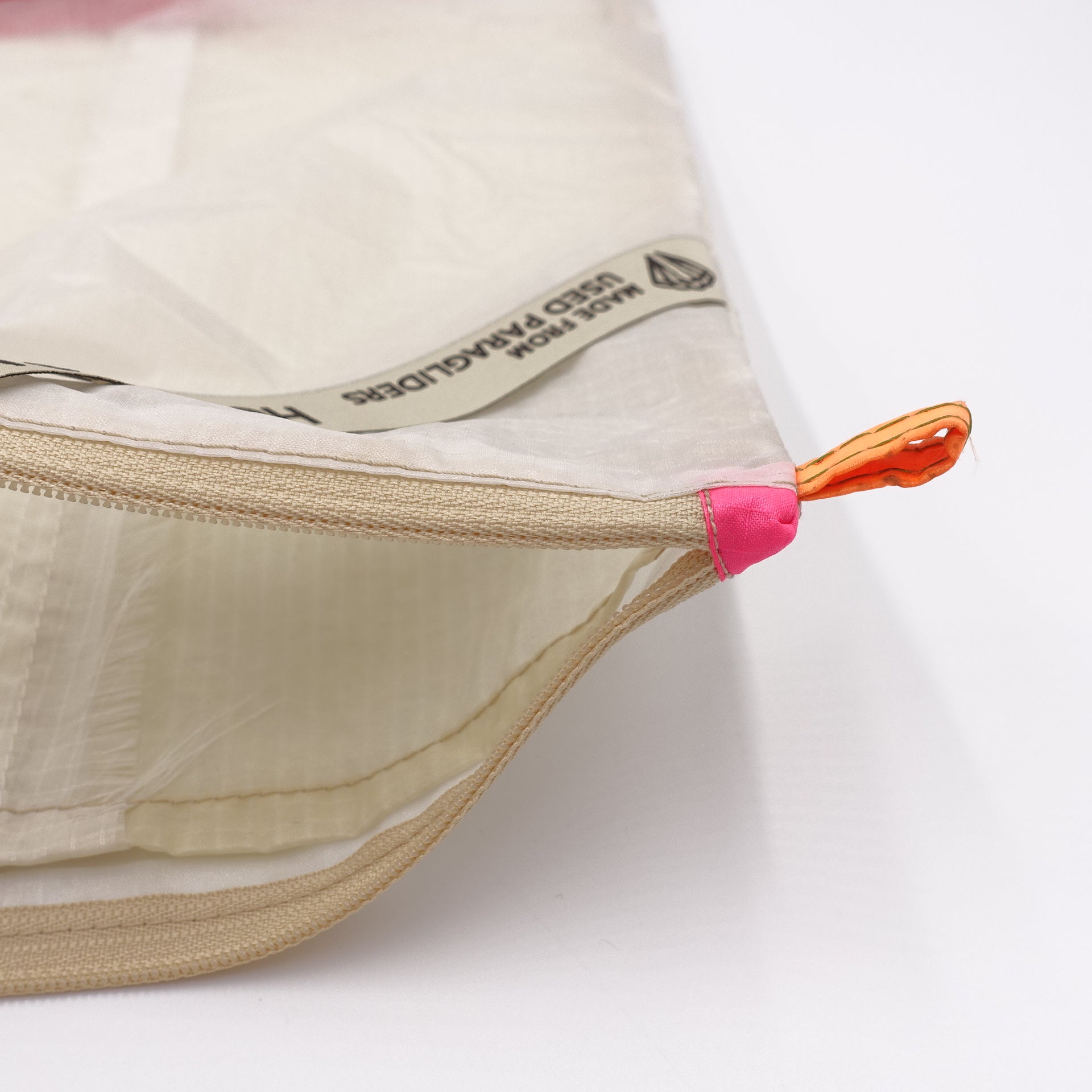 ZIP POUCH_L