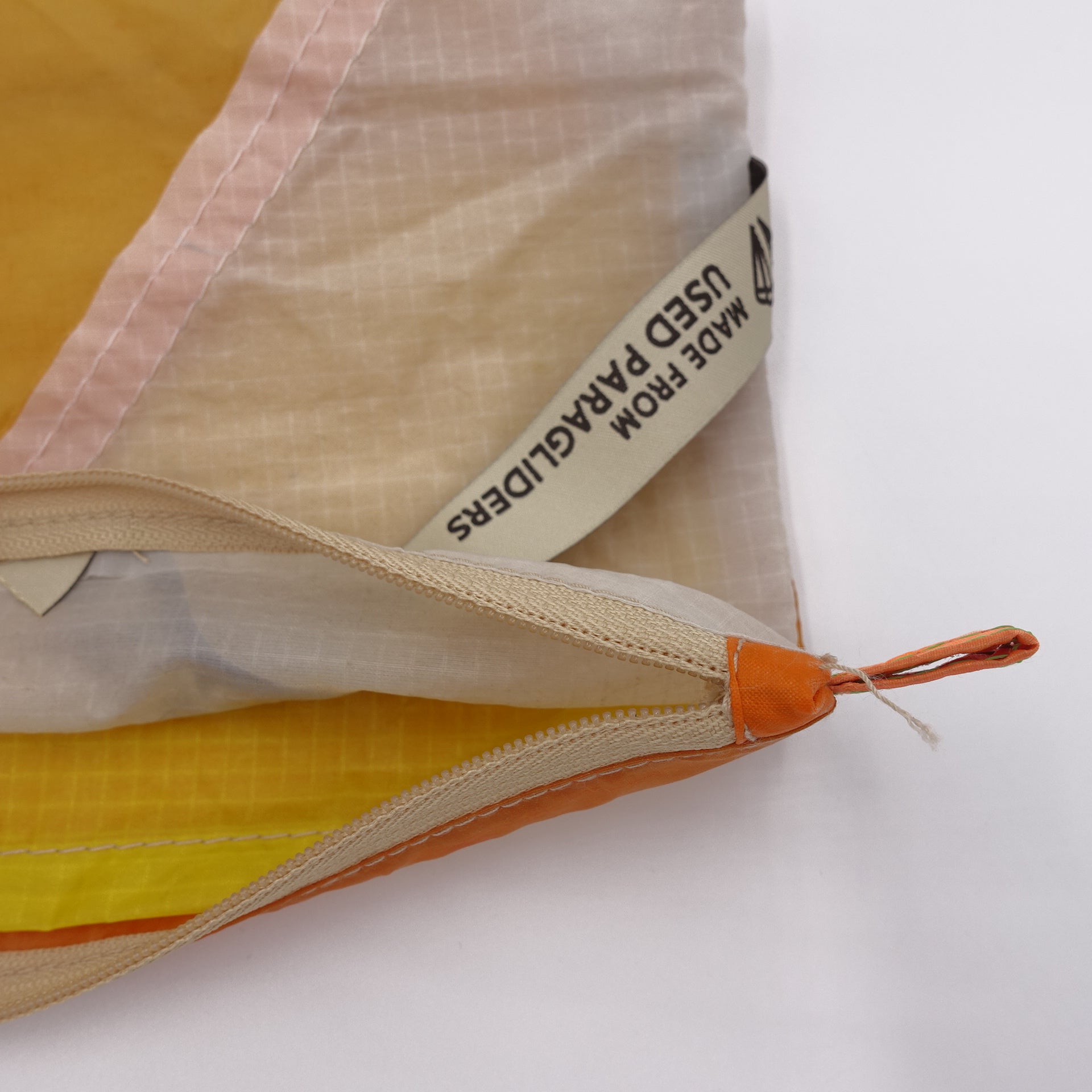 ZIP POUCH_M
