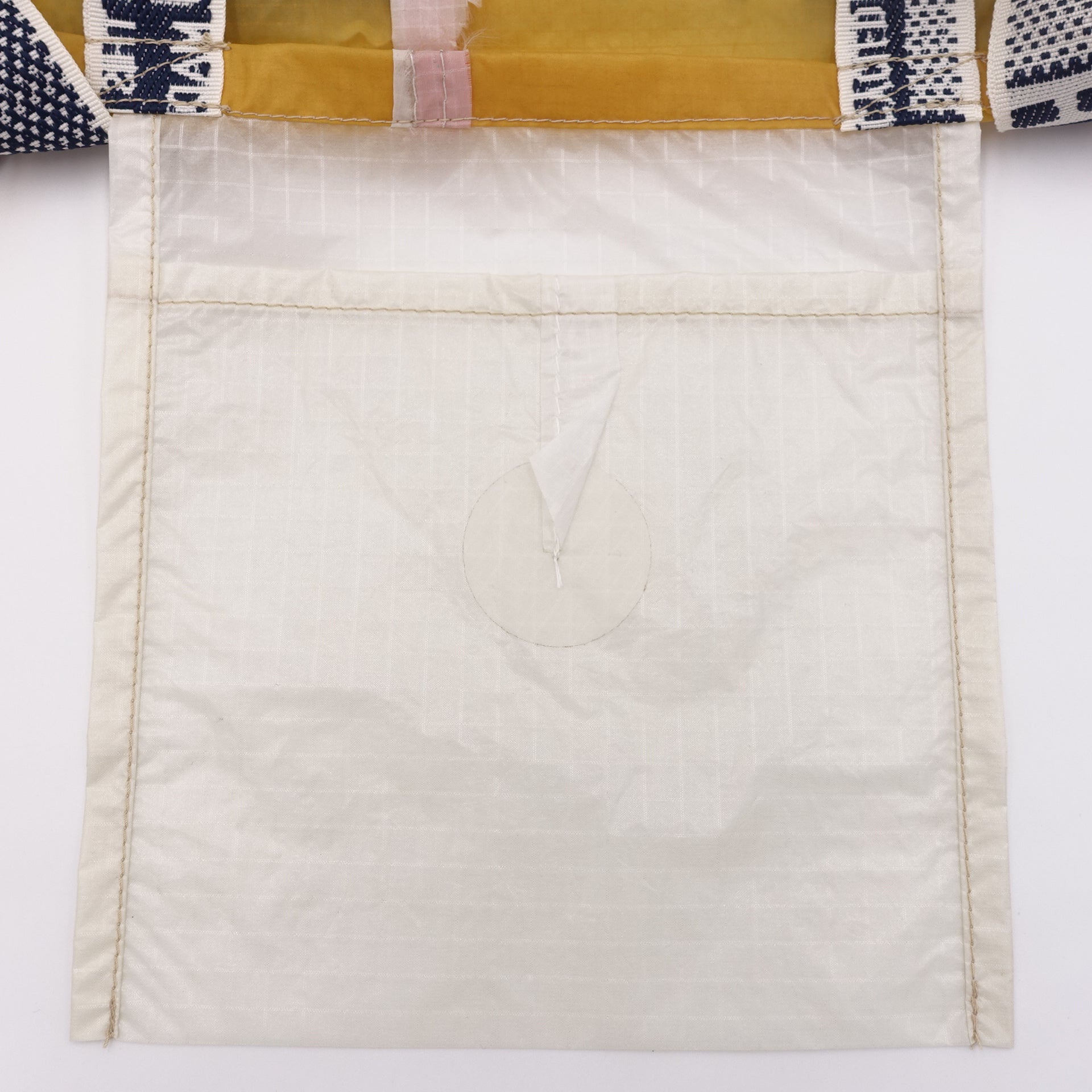 EXCLUSIVE CUT_TOTE M