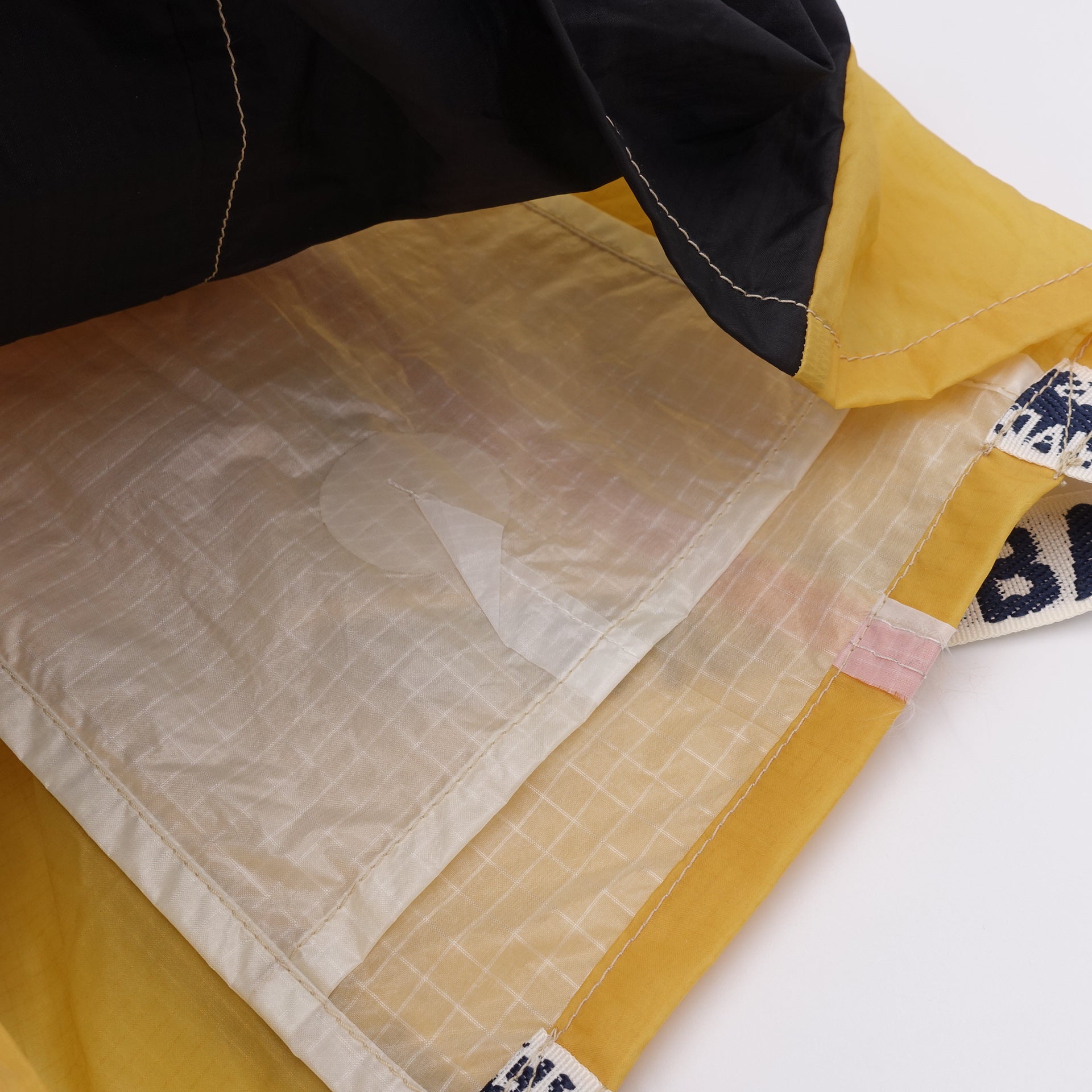 EXCLUSIVE CUT_TOTE M