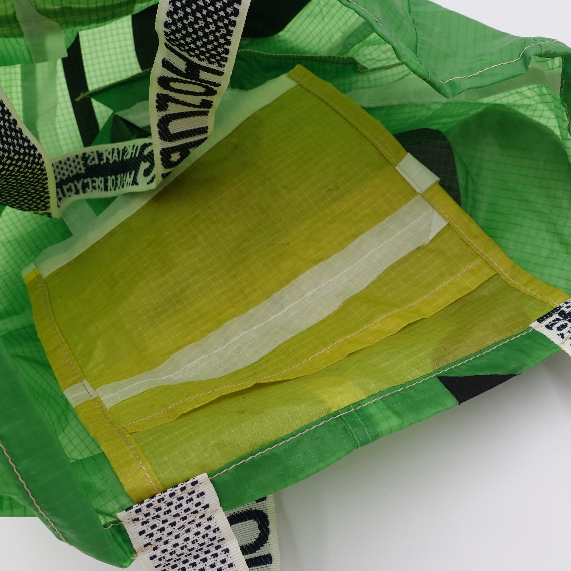 EXCLUSIVE CUT_TOTE M