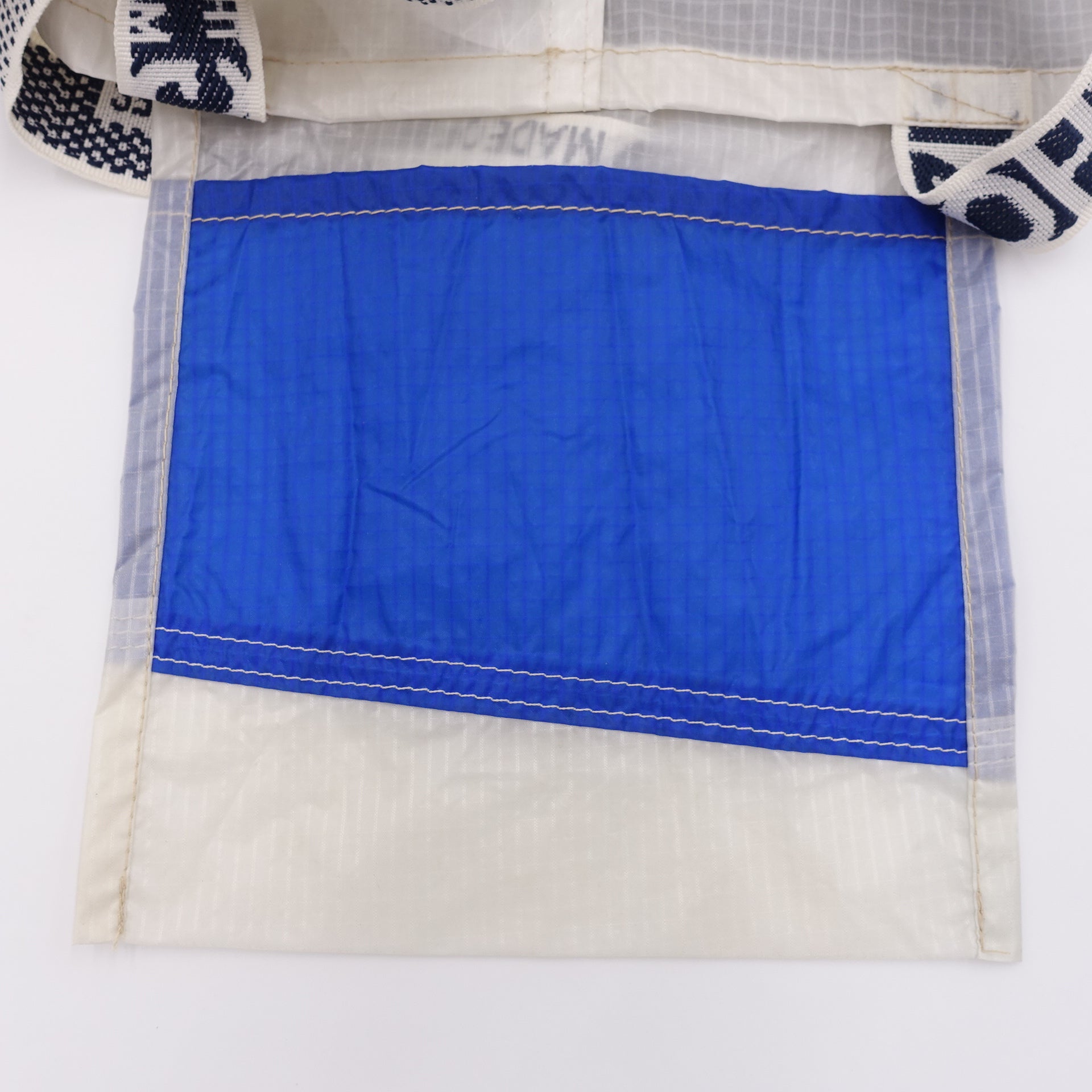 EXCLUSIVE CUT_TOTE M