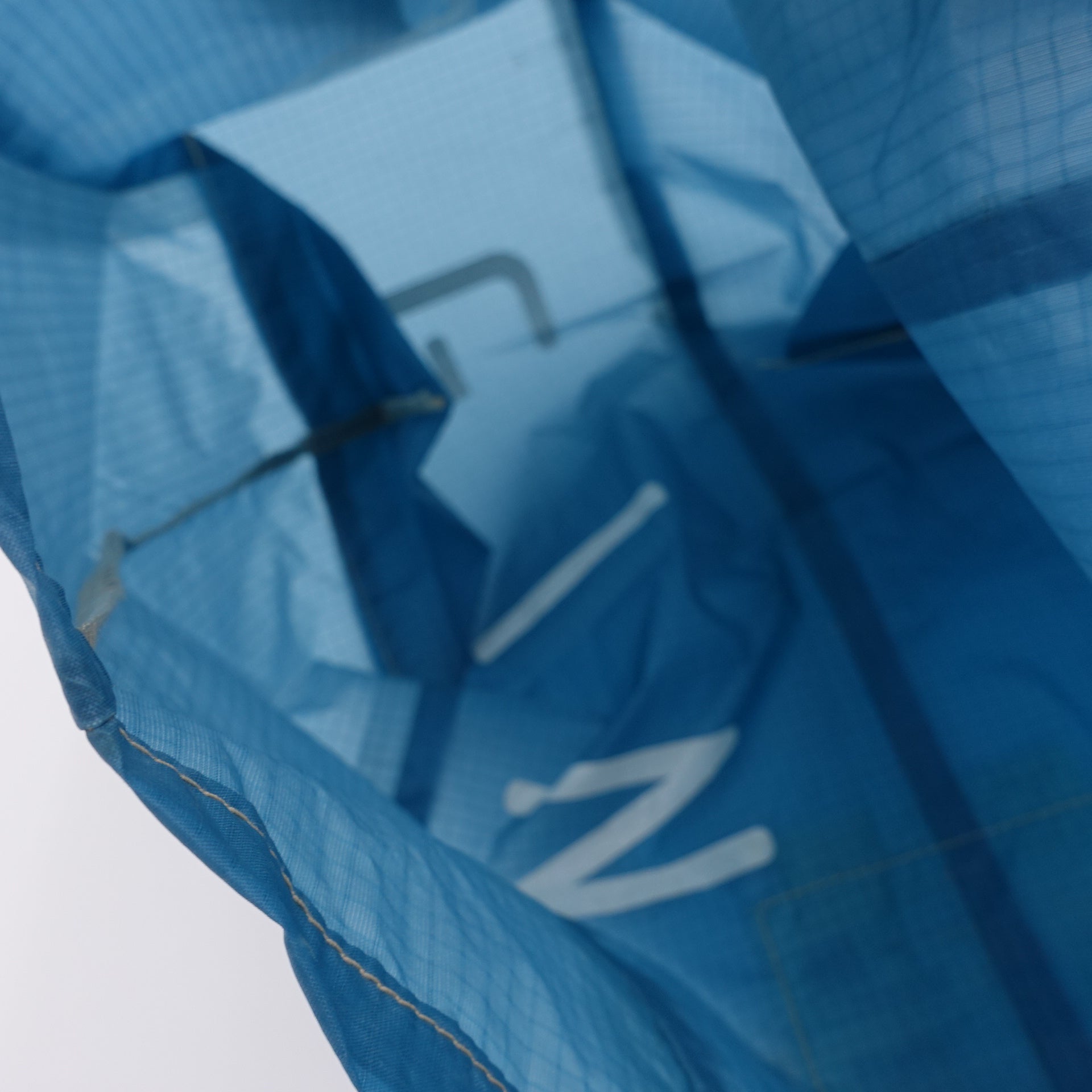 EXCLUSIVE CUT_TOTE M