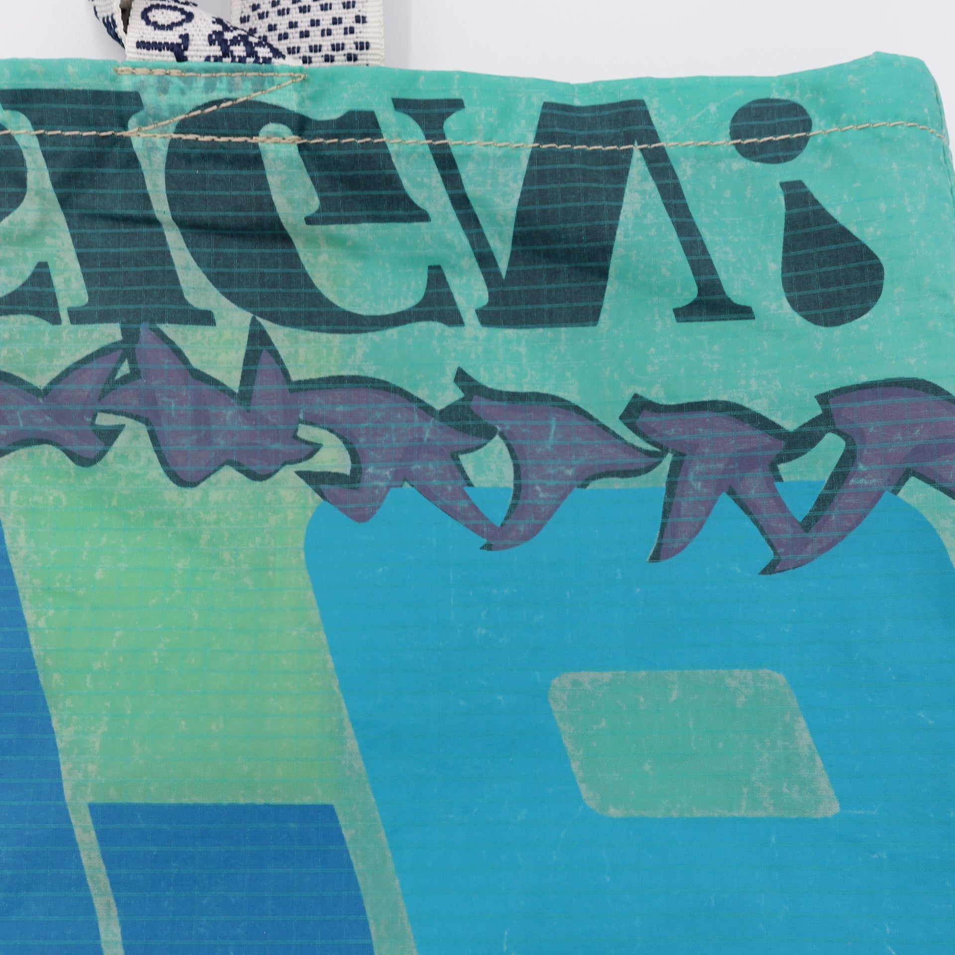 EXCLUSIVE CUT_TOTE M