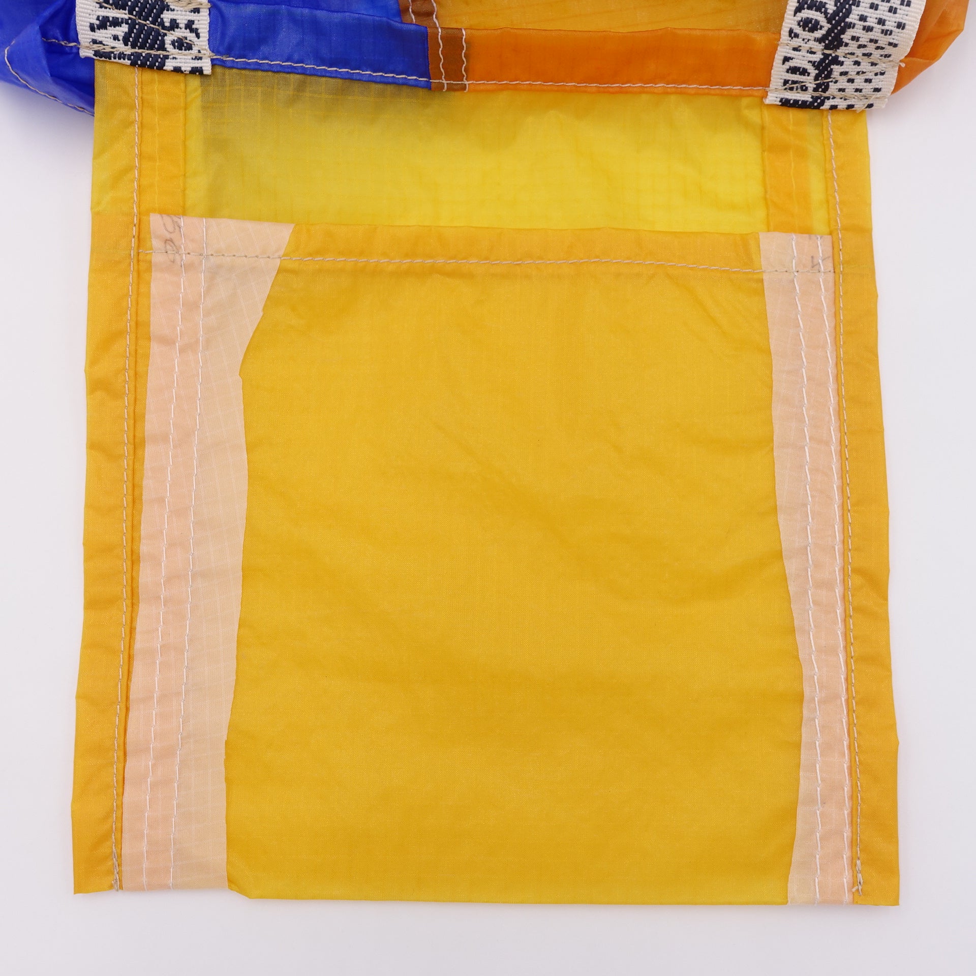 EXCLUSIVE CUT_TOTE M