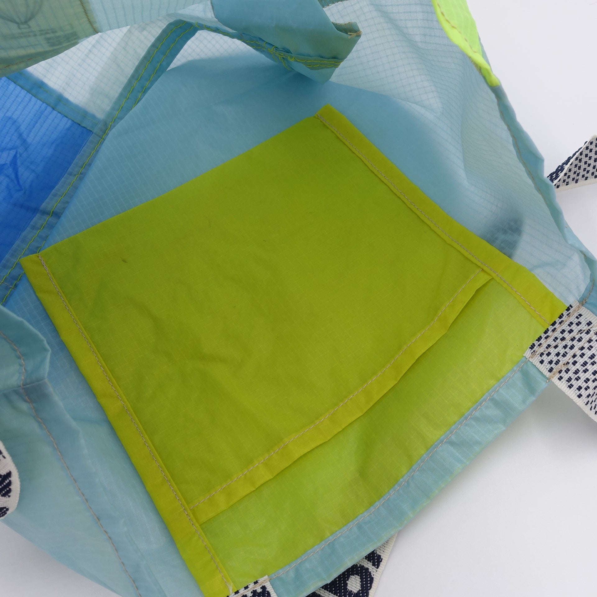 EXCLUSIVE CUT_TOTE M