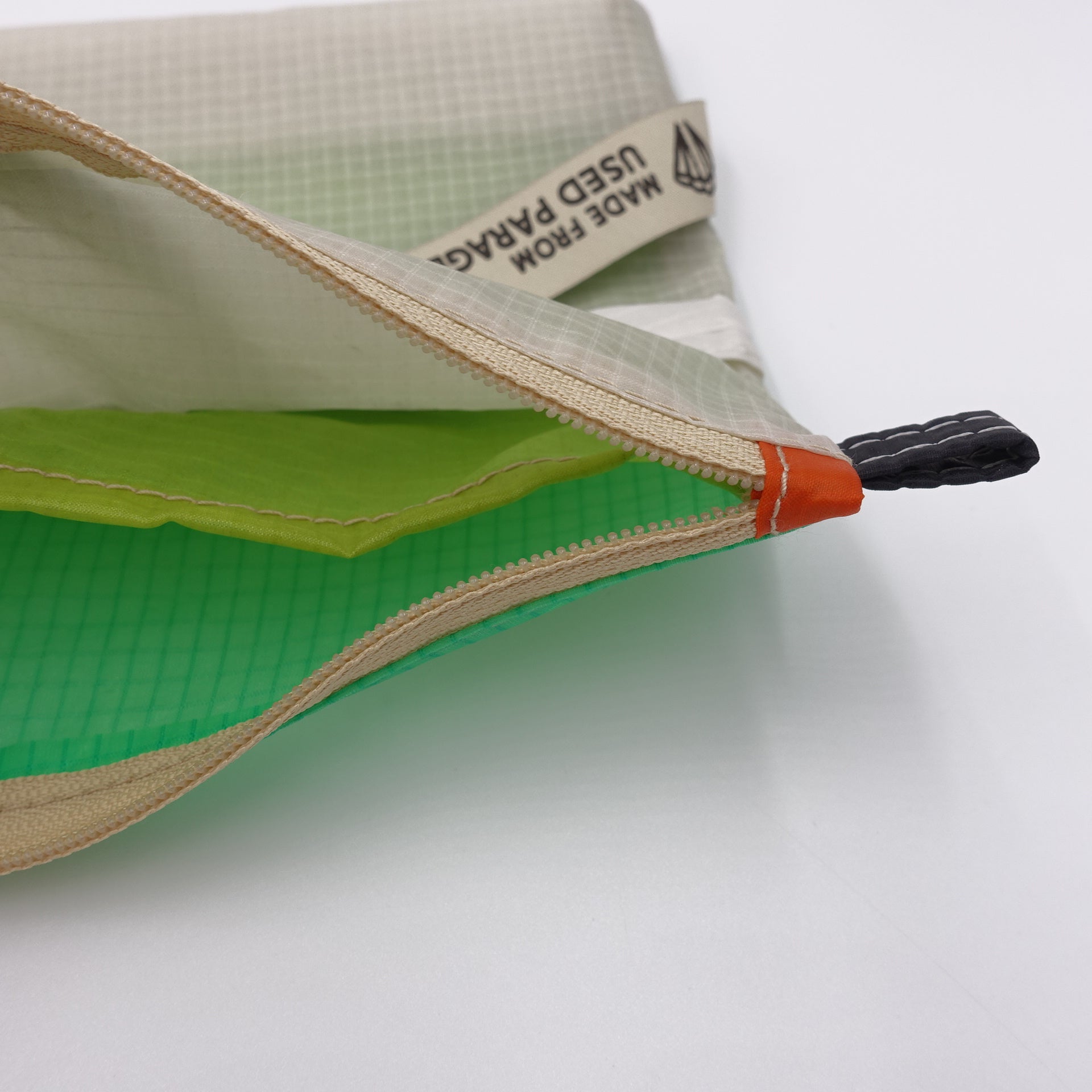 ZIP POUCH_M