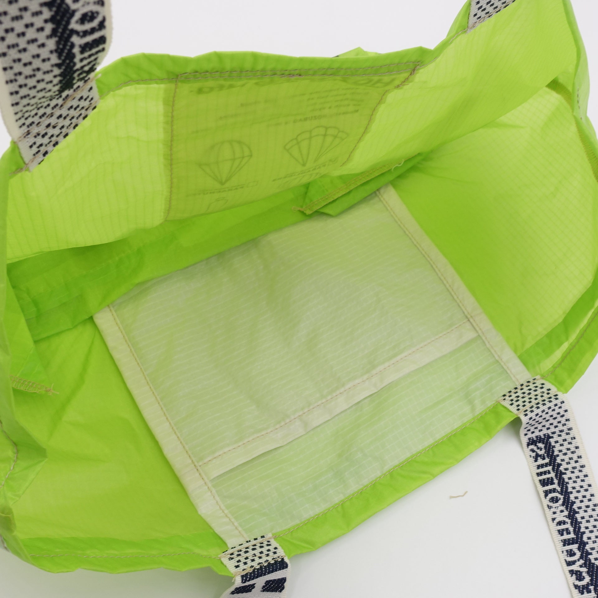 EXCLUSIVE CUT_TOTE M