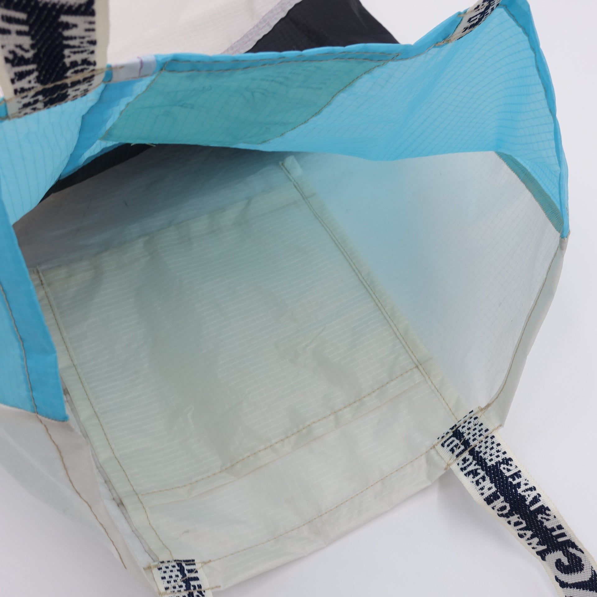 EXCLUSIVE CUT_TOTE L