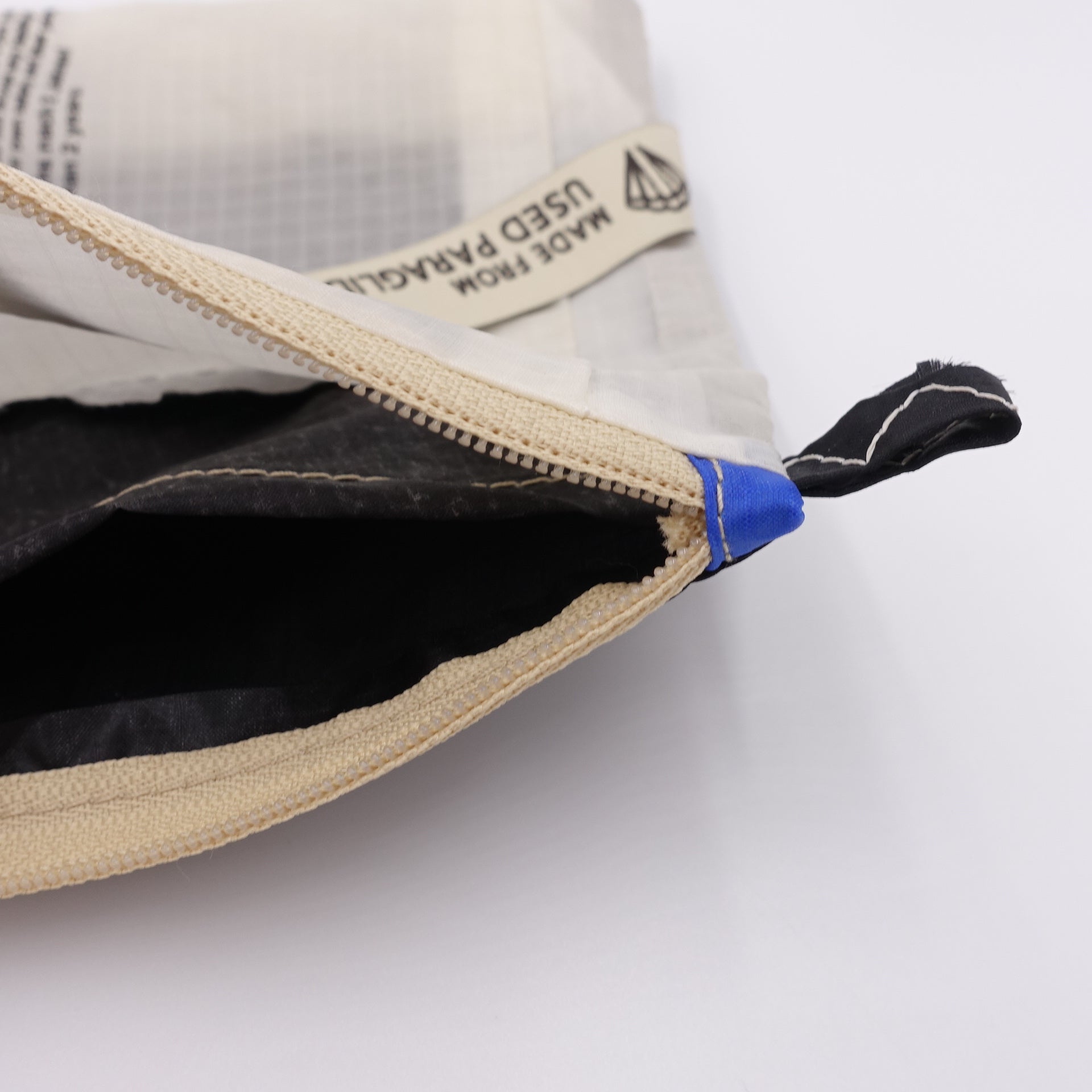ZIP POUCH_M