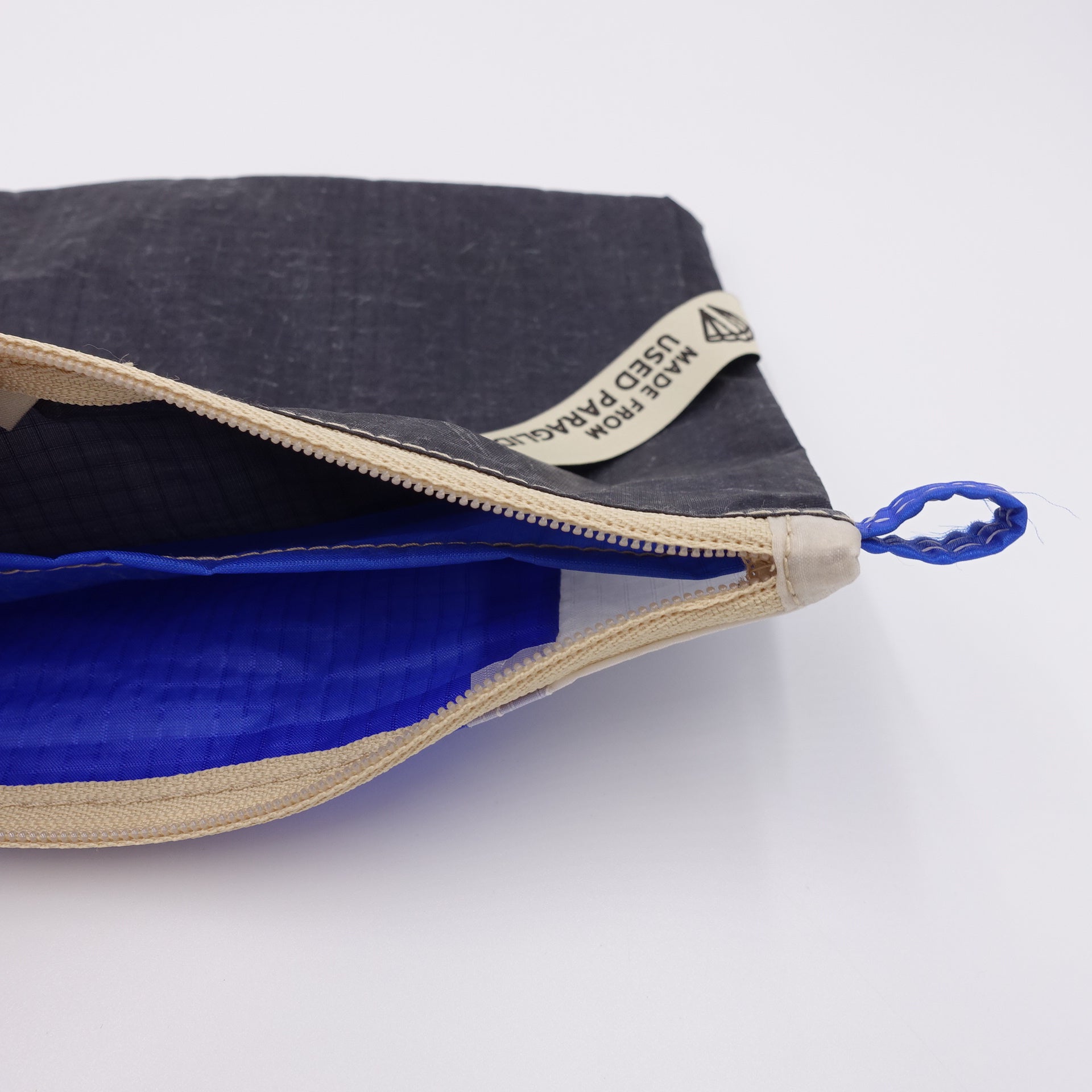 ZIP POUCH_M