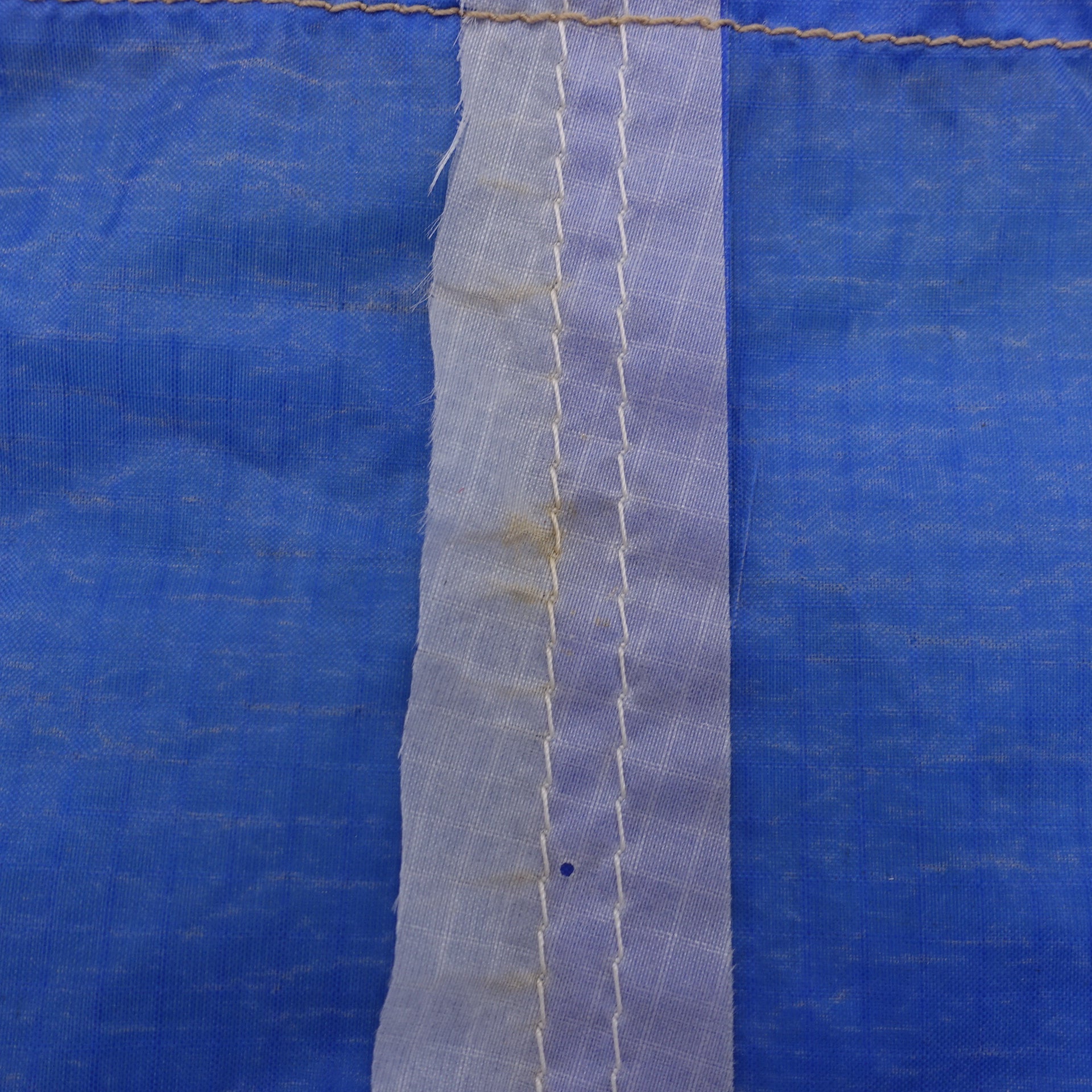 EXCLUSIVE CUT_TOTE M