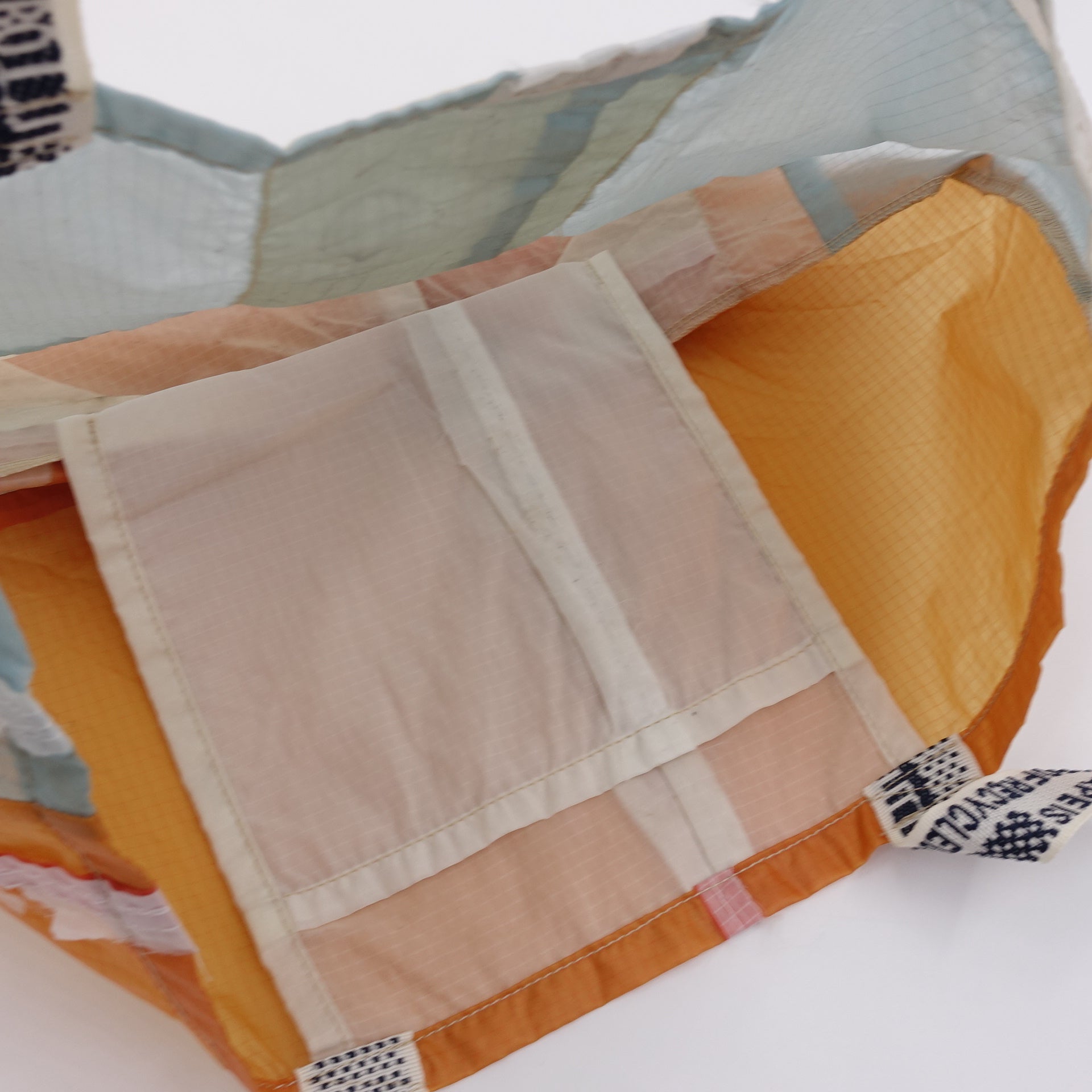 EXCLUSIVE CUT_TOTE M