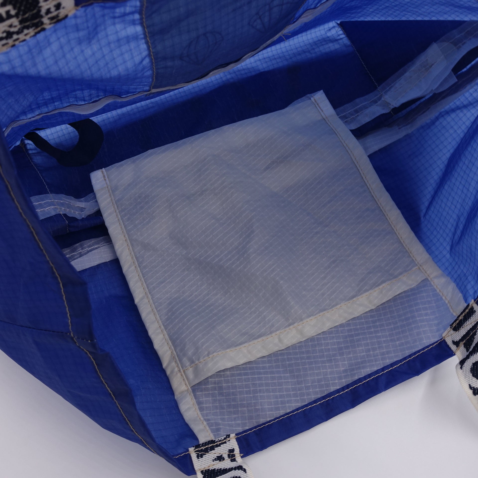 EXCLUSIVE CUT_TOTE M