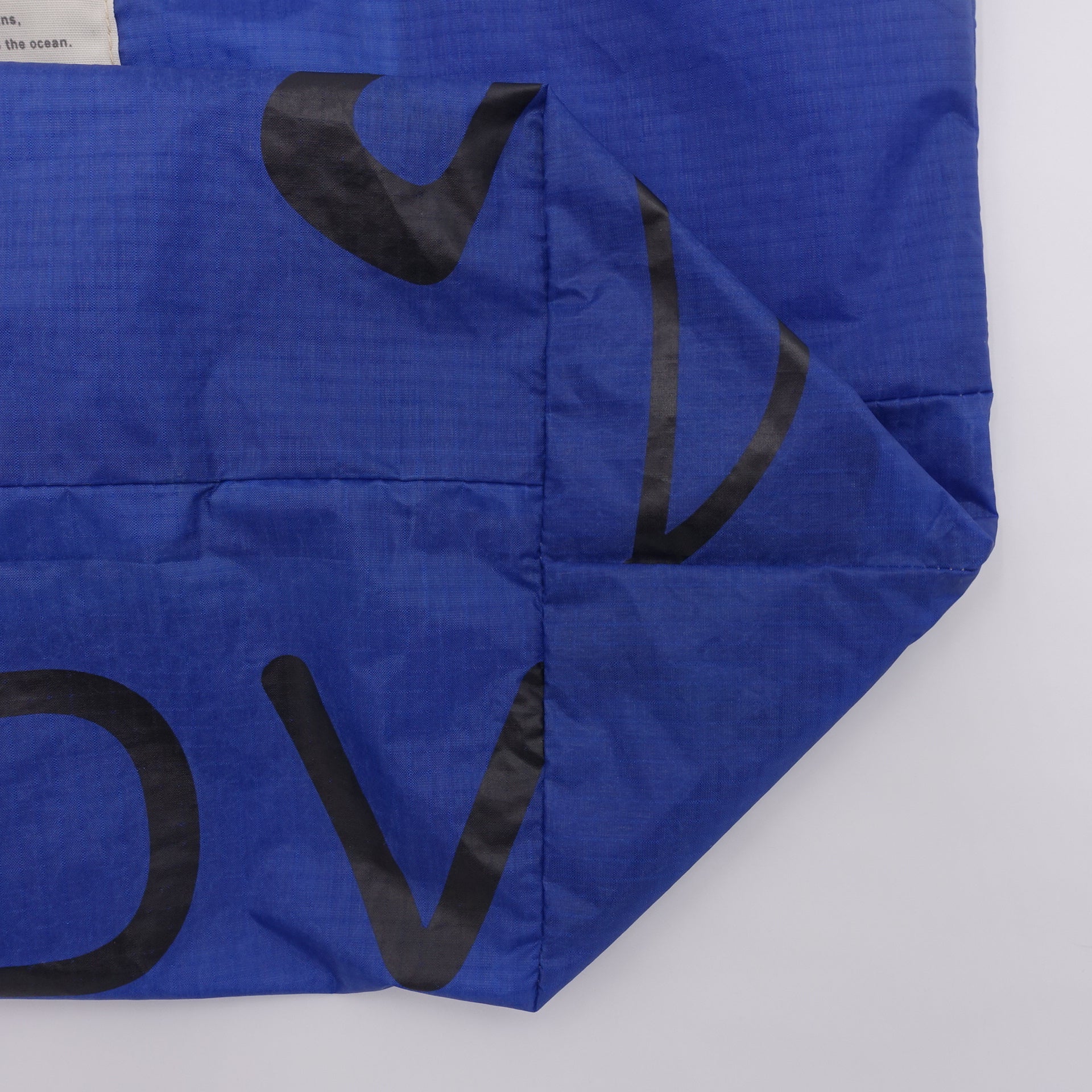 EXCLUSIVE CUT_TOTE M