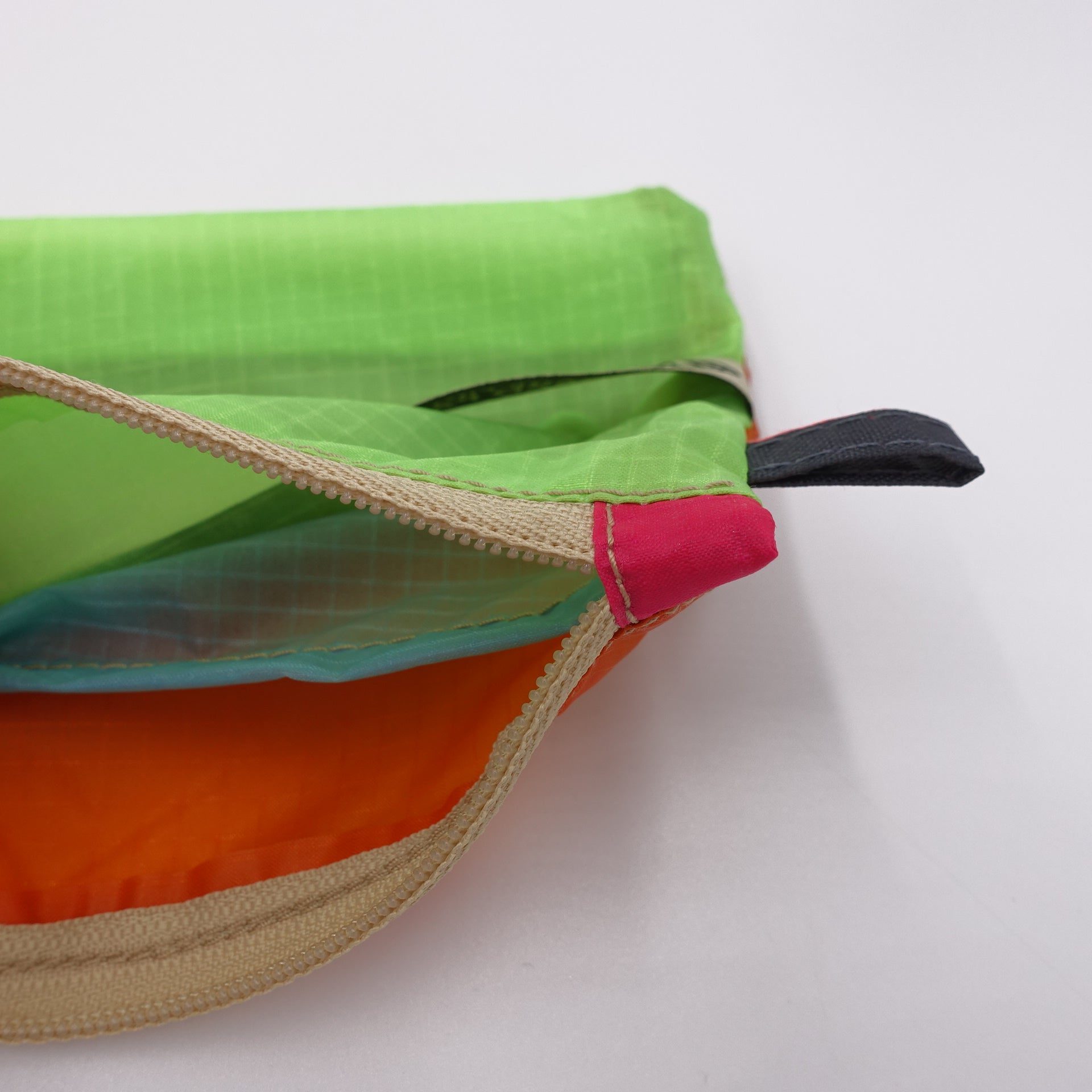 ZIP POUCH_S