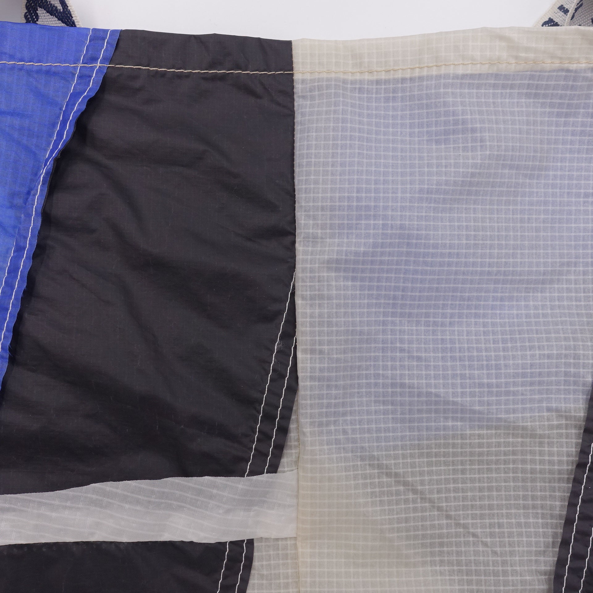 EXCLUSIVE CUT_TOTE M