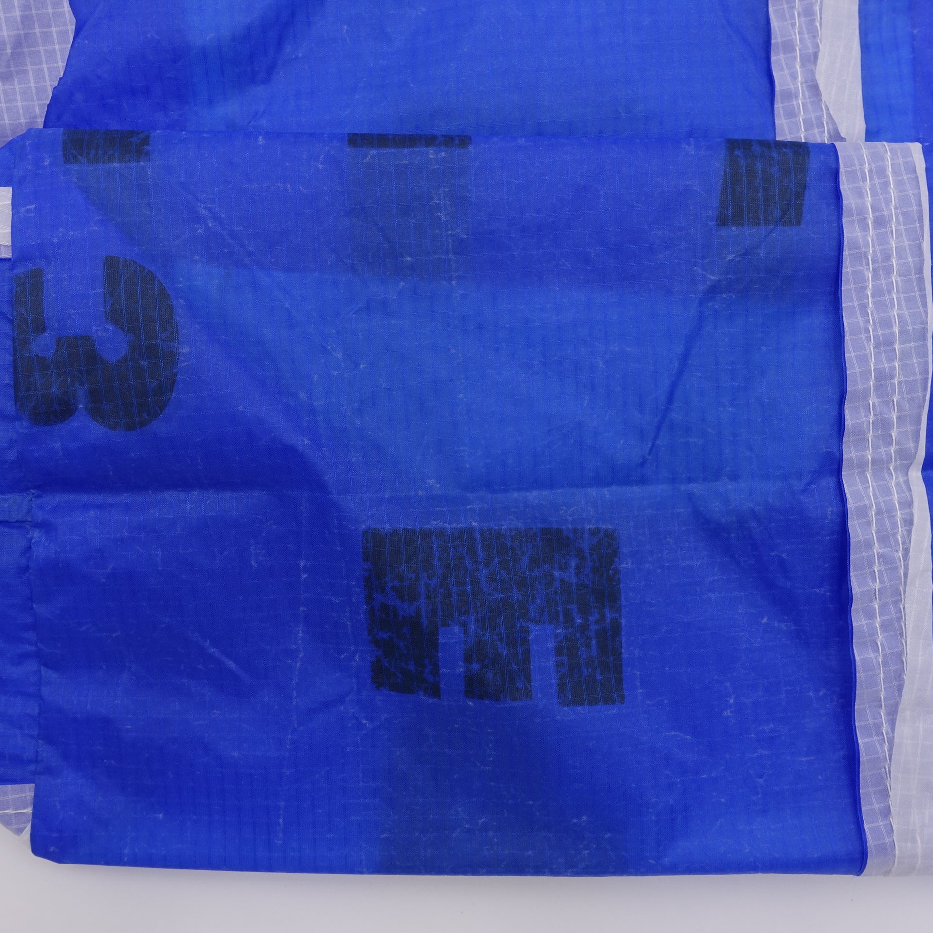 EXCLUSIVE CUT_TOTE M